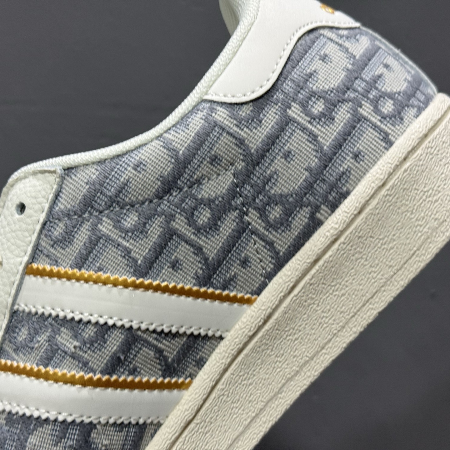 Adidas Originals Superstar 联名贝壳头 古驰休闲运动板鞋 BZ2525-132