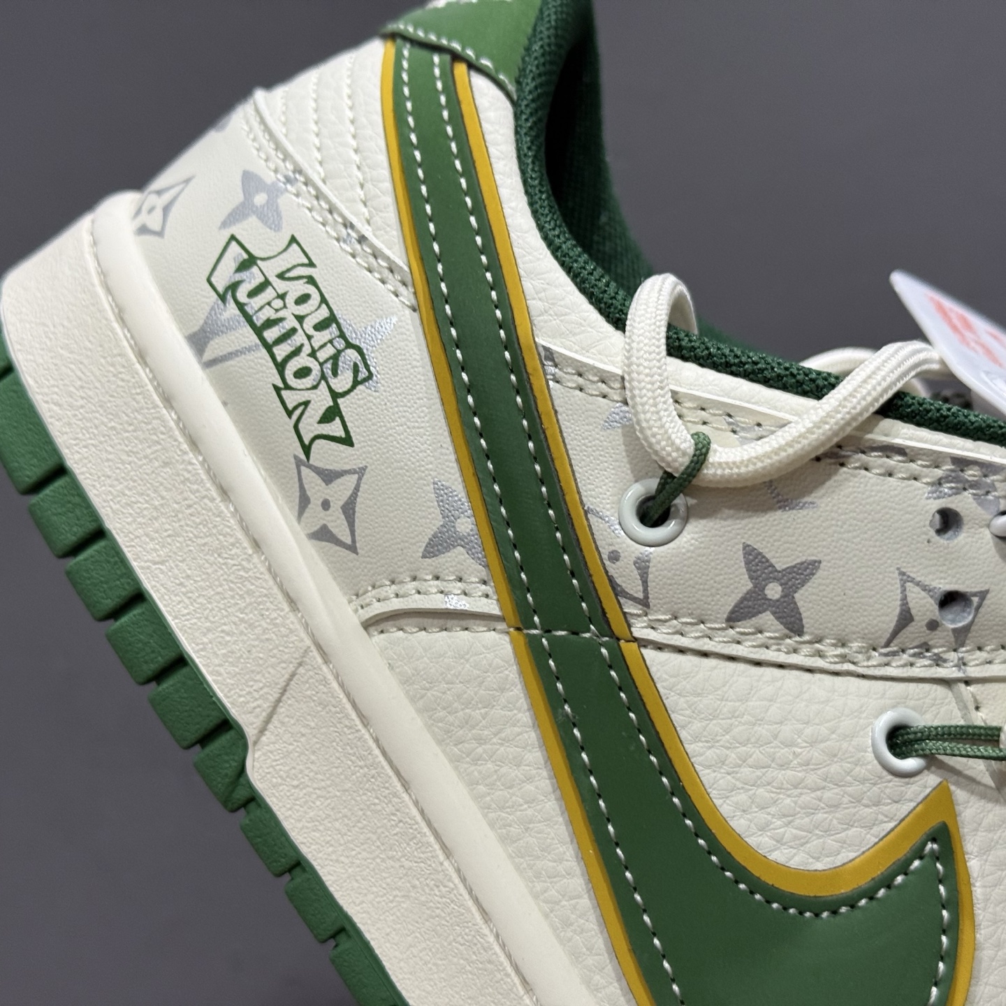 Nike SB Dunk Low LV联名 绑带绿勾 周年高端定制 低帮休闲板鞋 DM6868-103