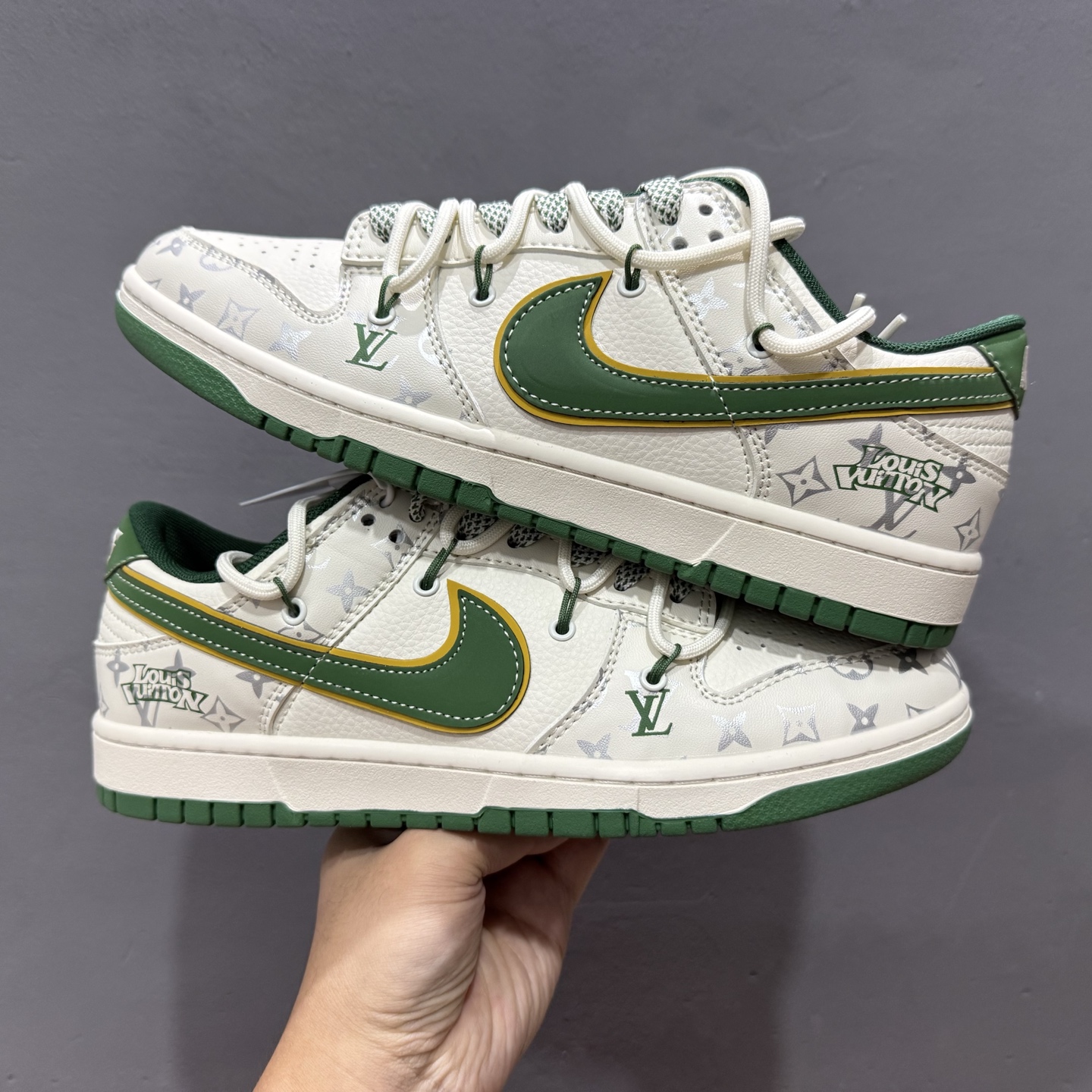 Nike SB Dunk Low LV联名 绑带绿勾 周年高端定制 低帮休闲板鞋 DM6868-103