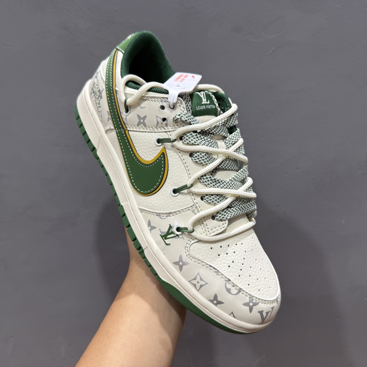 Nike SB Dunk Low LV联名 绑带绿勾 周年高端定制 低帮休闲板鞋 DM6868-103