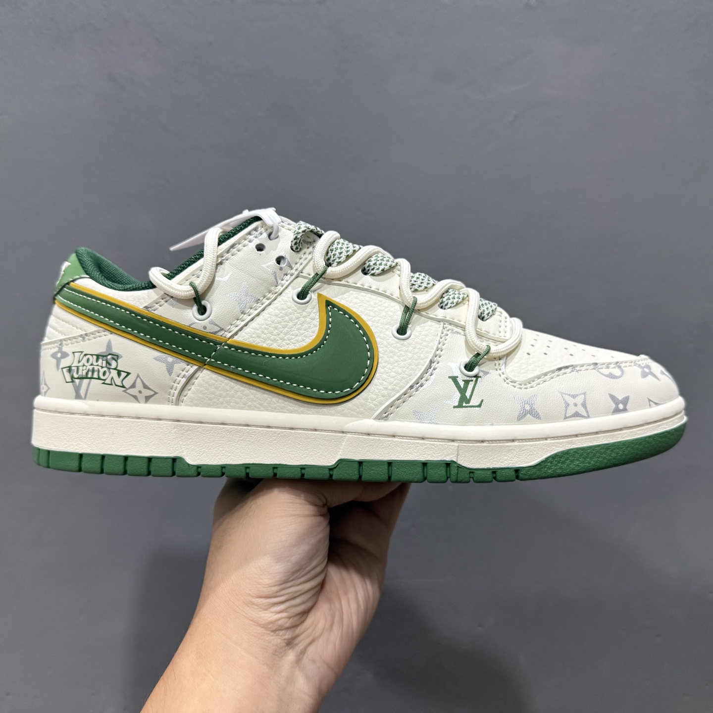 Nike SB Dunk Low LV联名 绑带绿勾 周年高端定制 低帮休闲板鞋 DM6868-103