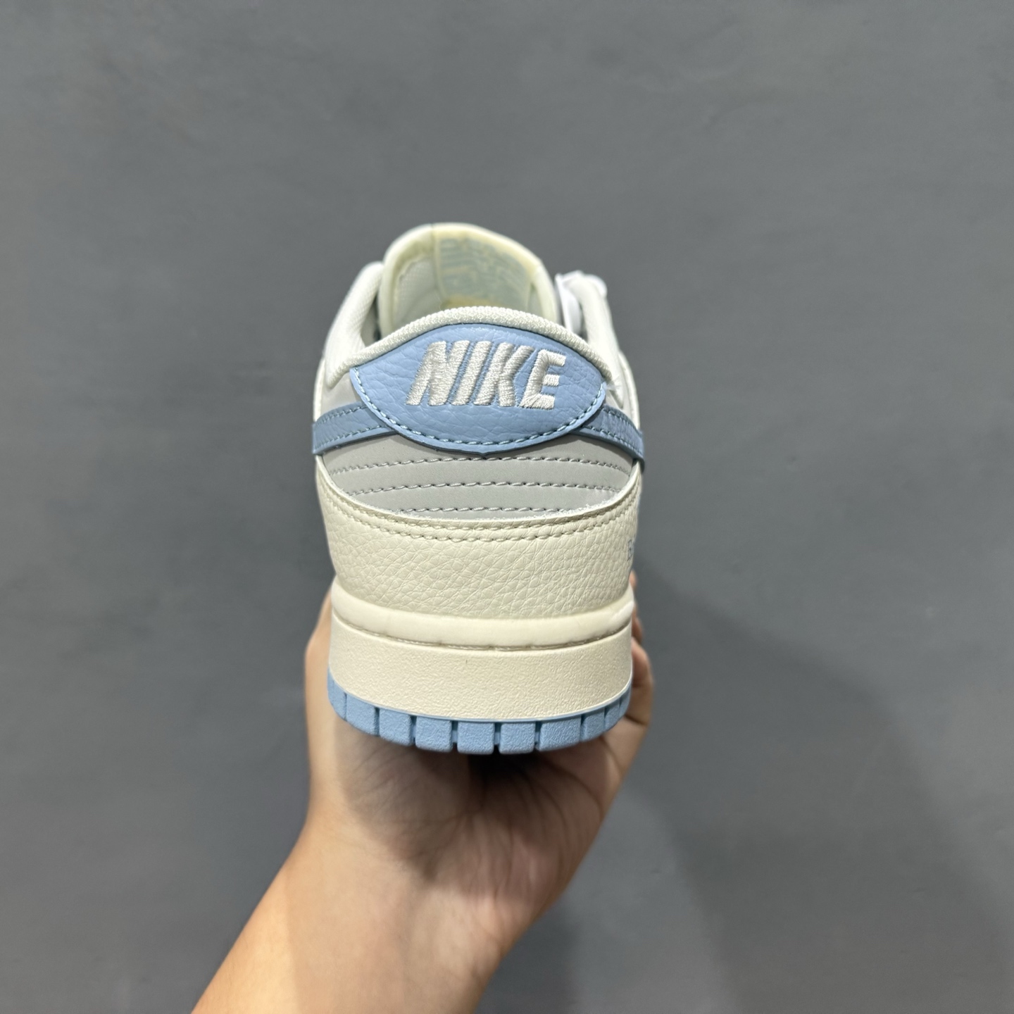 Nike SB Dunk Low Balenciaga联名 米浅蓝勾 周年高端定制 低帮休闲板鞋 ZH2598-273