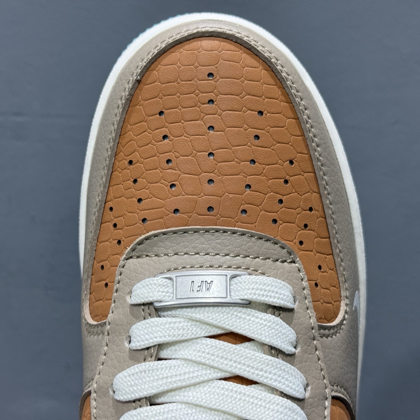 260 SC版 Nike Air Force 1'07 Low TS联名 灰棕小白勾 空军一号低帮休闲板鞋 LW9279-006