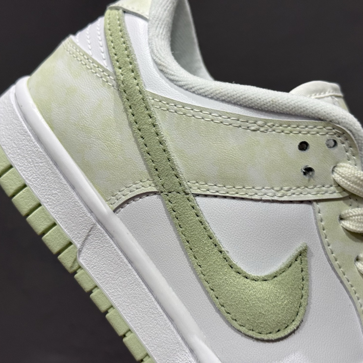 Nike Dunk Low WMNS 白绿色 IB4647-131
