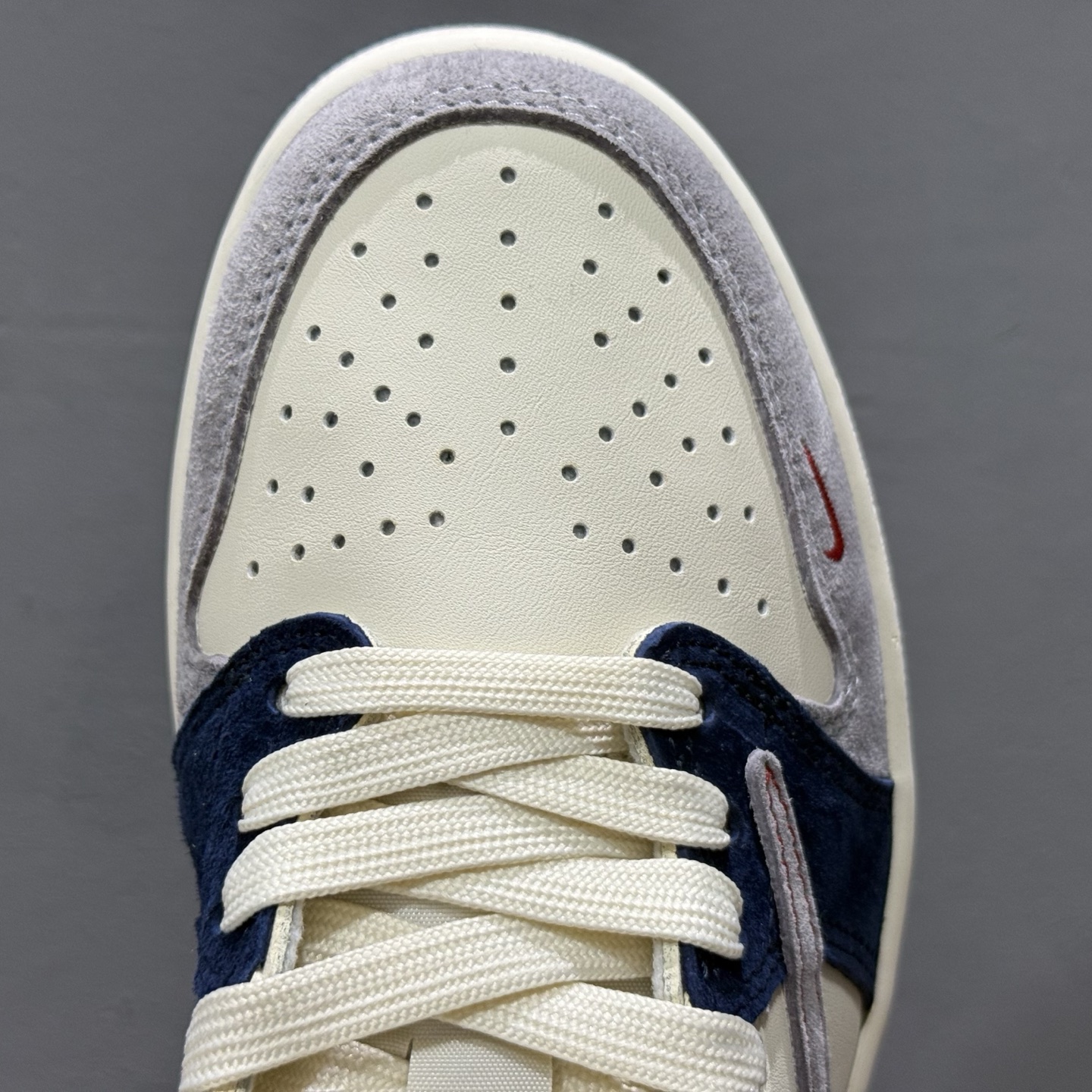 Travi Scott x Nike Air Jordan 1 Low x GUCCI Air Jordan 1 Low 反转米蓝红倒钩 DM7866-039