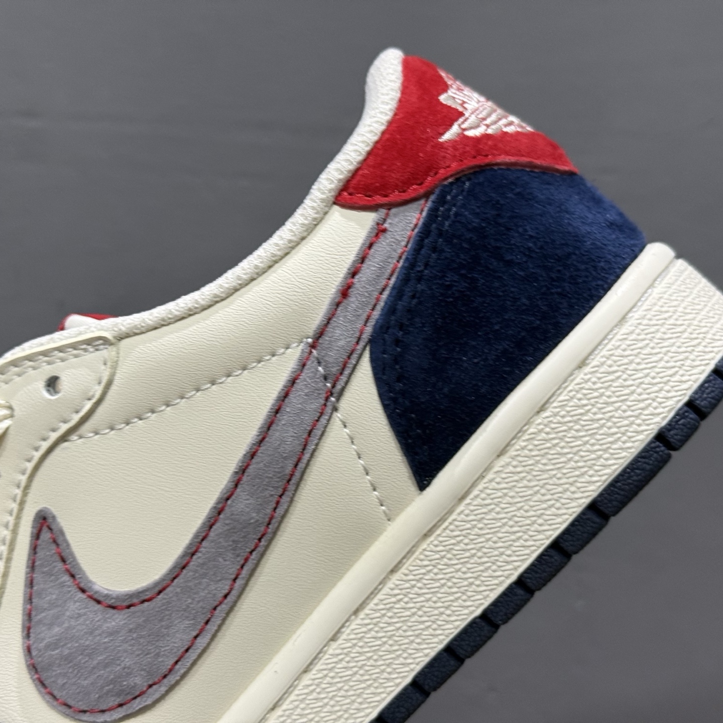 Travi Scott x Nike Air Jordan 1 Low x GUCCI Air Jordan 1 Low 反转米蓝红倒钩 DM7866-039