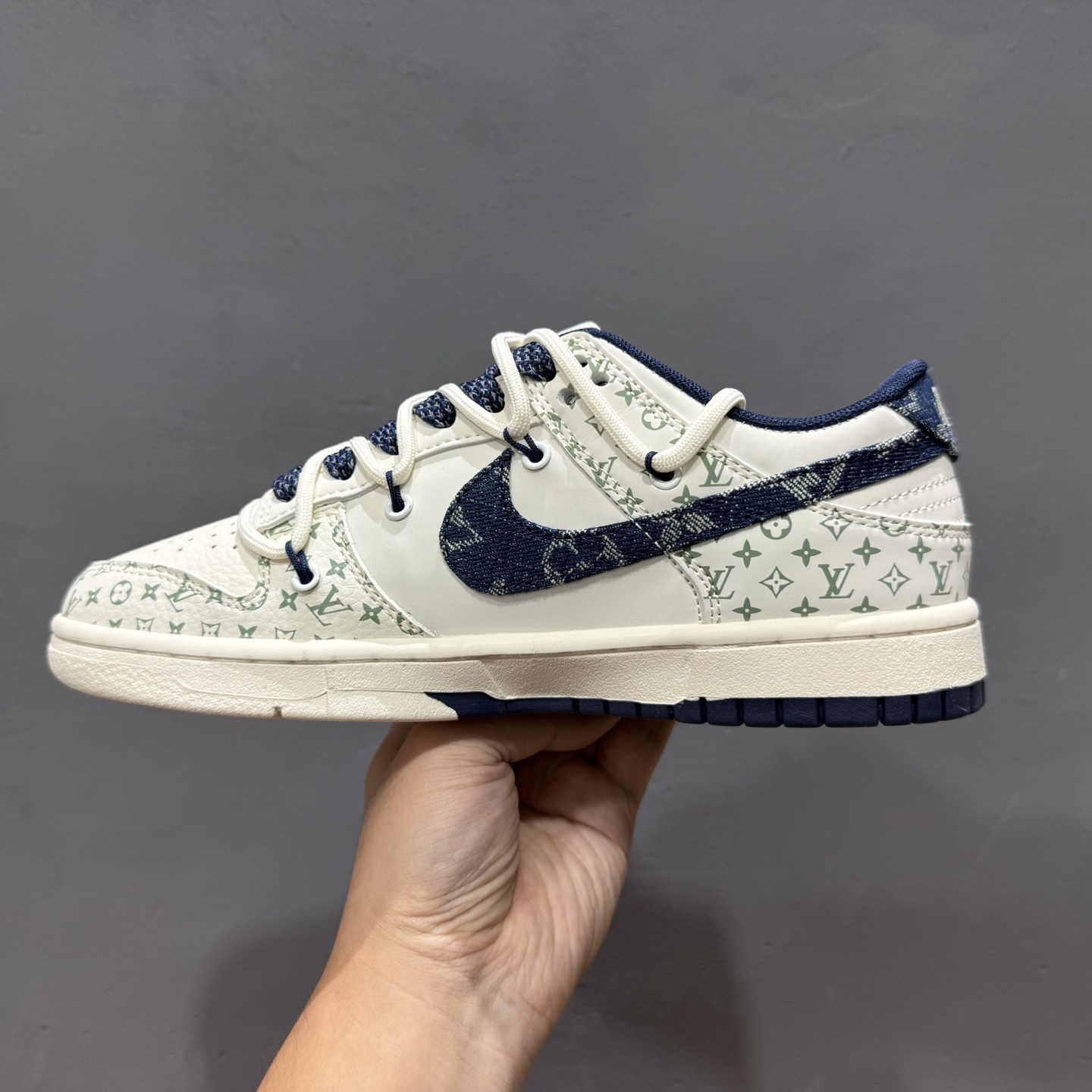 Nike SB Dunk Low LV联名 绑带牛仔蓝勾 周年高端定制 低帮休闲板鞋 YX5066-329