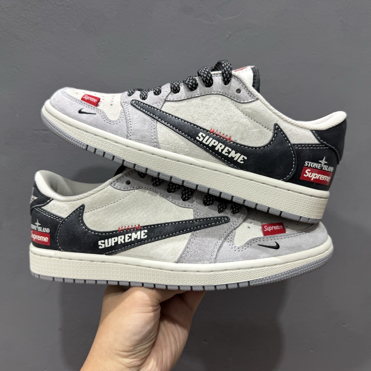 Travis Scott x Fragment Design x Air Jordan 1 Low OG SP AJ1 乔1 石头岛Sup联名 漆皮灰猪八 低帮文化休闲板鞋 DM7866-050