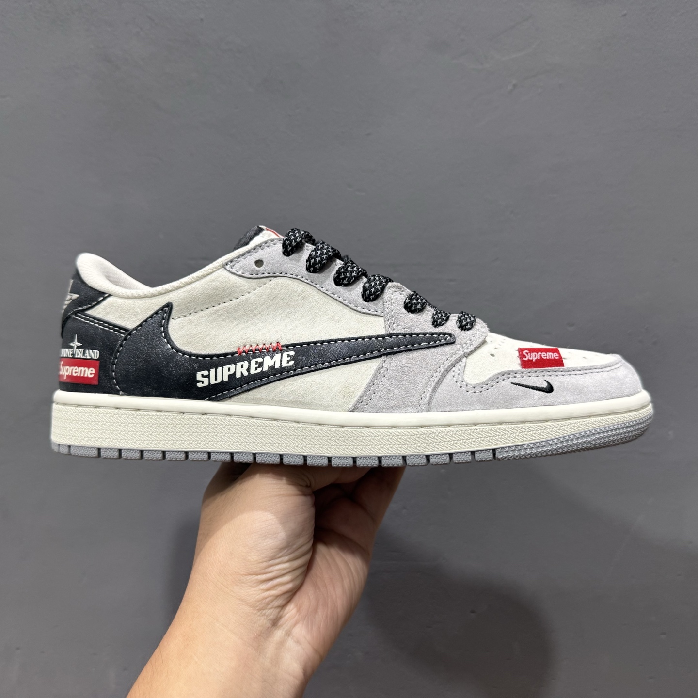Travis Scott x Fragment Design x Air Jordan 1 Low OG SP AJ1 乔1 石头岛Sup联名 漆皮灰猪八 低帮文化休闲板鞋 DM7866-050