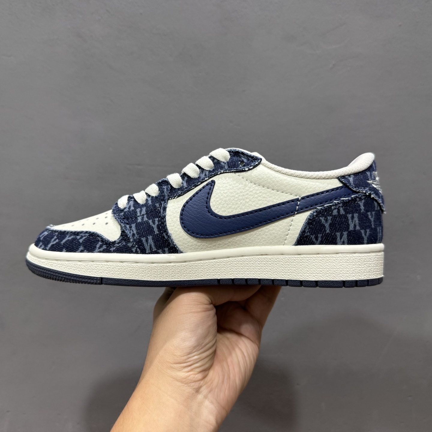 Travis Scott x Fragment Design x Air Jordan 1 Low OG SP AJ1 乔1 DM7866-051