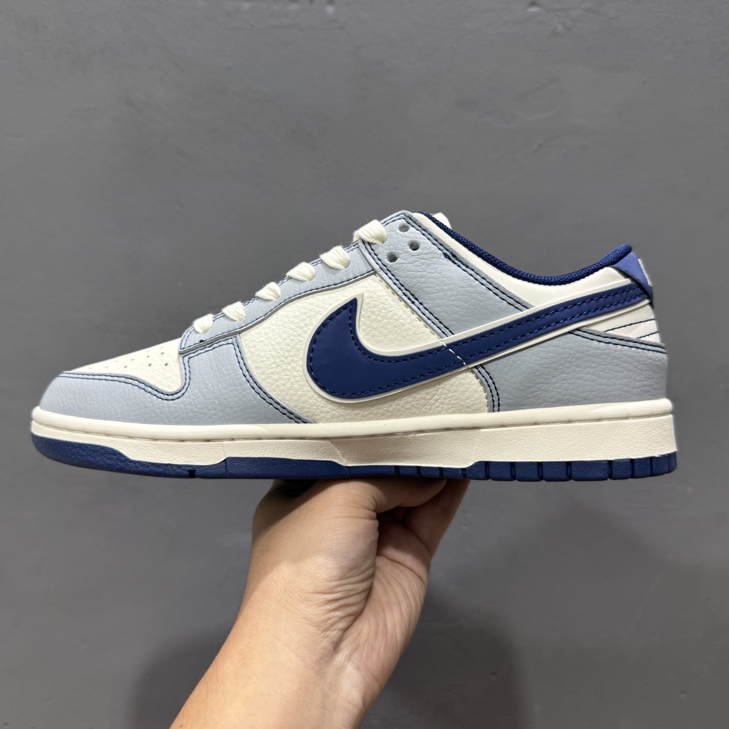 Nike SB Dunk Low 斯图西联名 英文蓝勾 周年高端定制 低帮休闲板鞋 XS6089-595