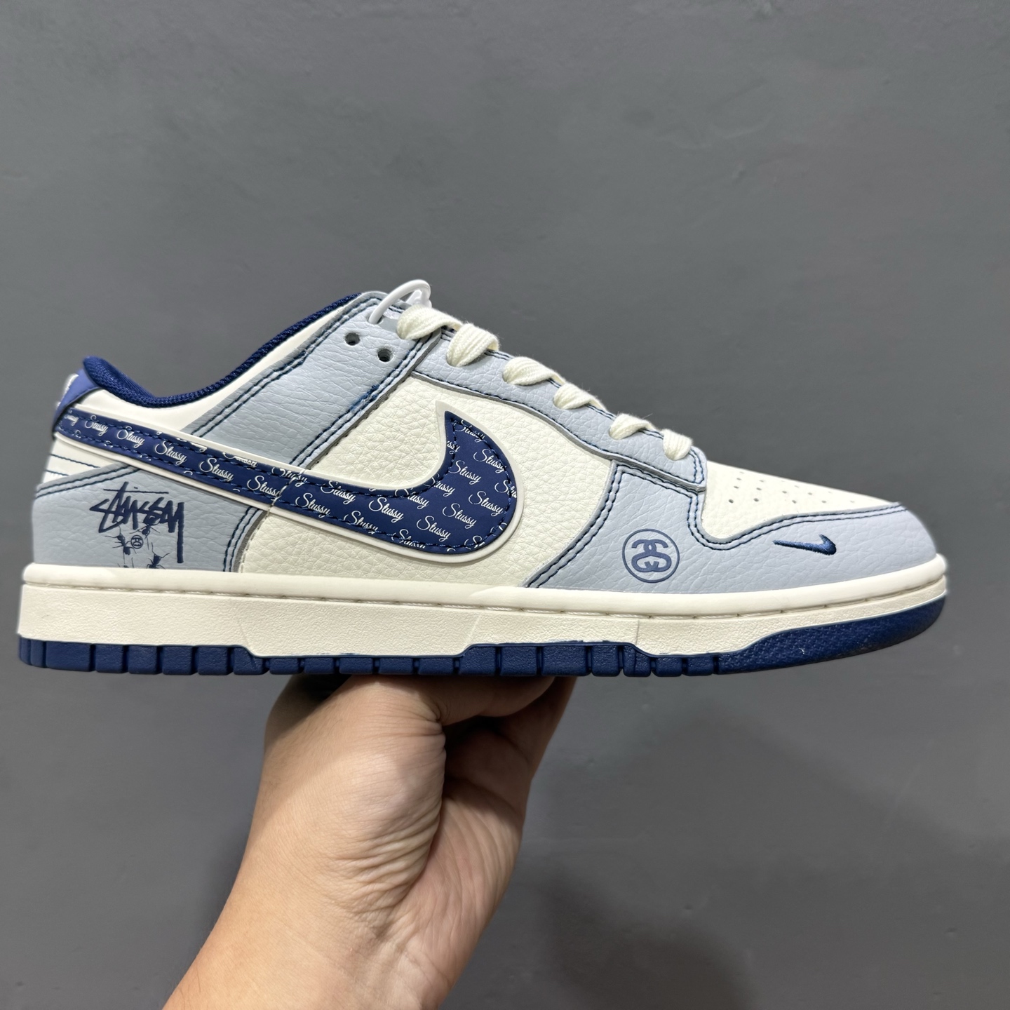 Nike SB Dunk Low 斯图西联名 英文蓝勾 周年高端定制 低帮休闲板鞋 XS6089-595