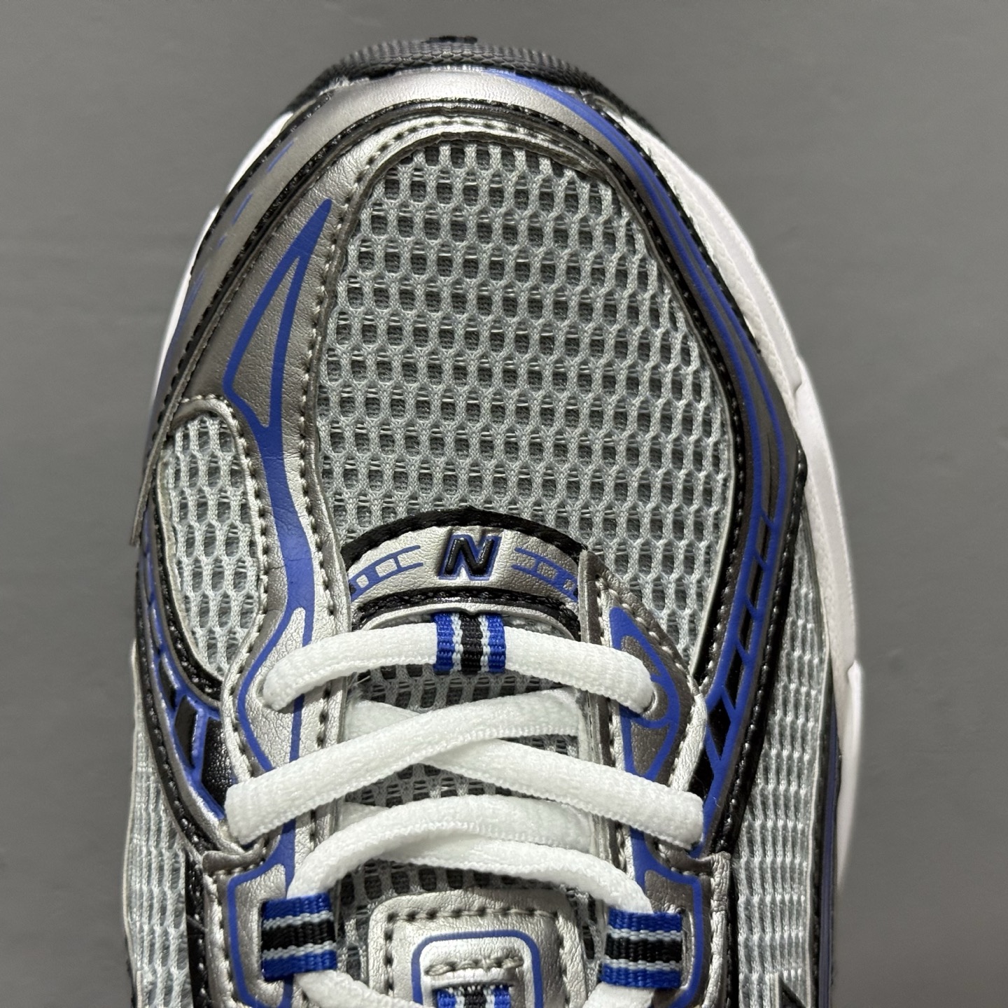 200 K版 New Balance 740 复古跑鞋 U740SB2