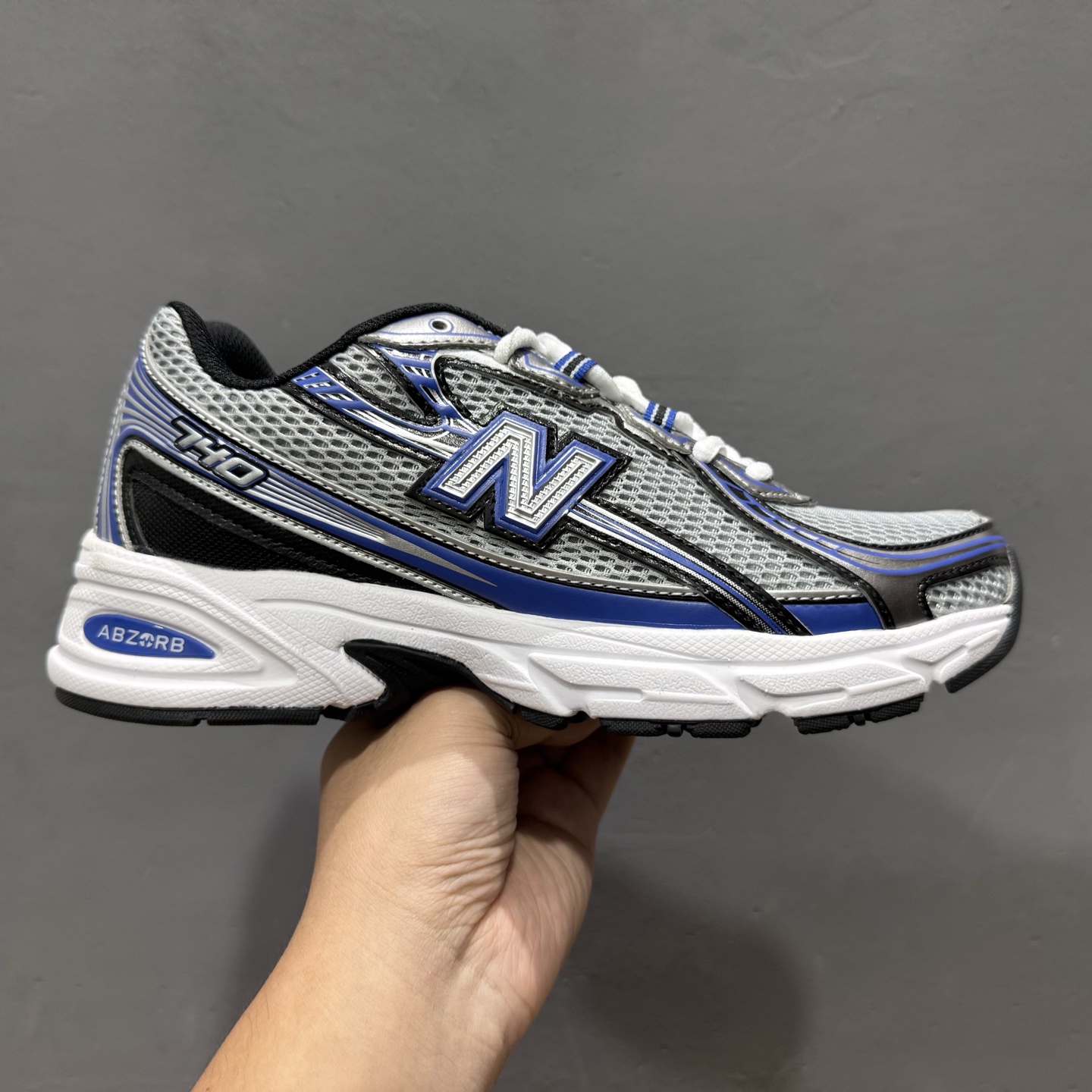 200 K版 New Balance 740 复古跑鞋 U740SB2