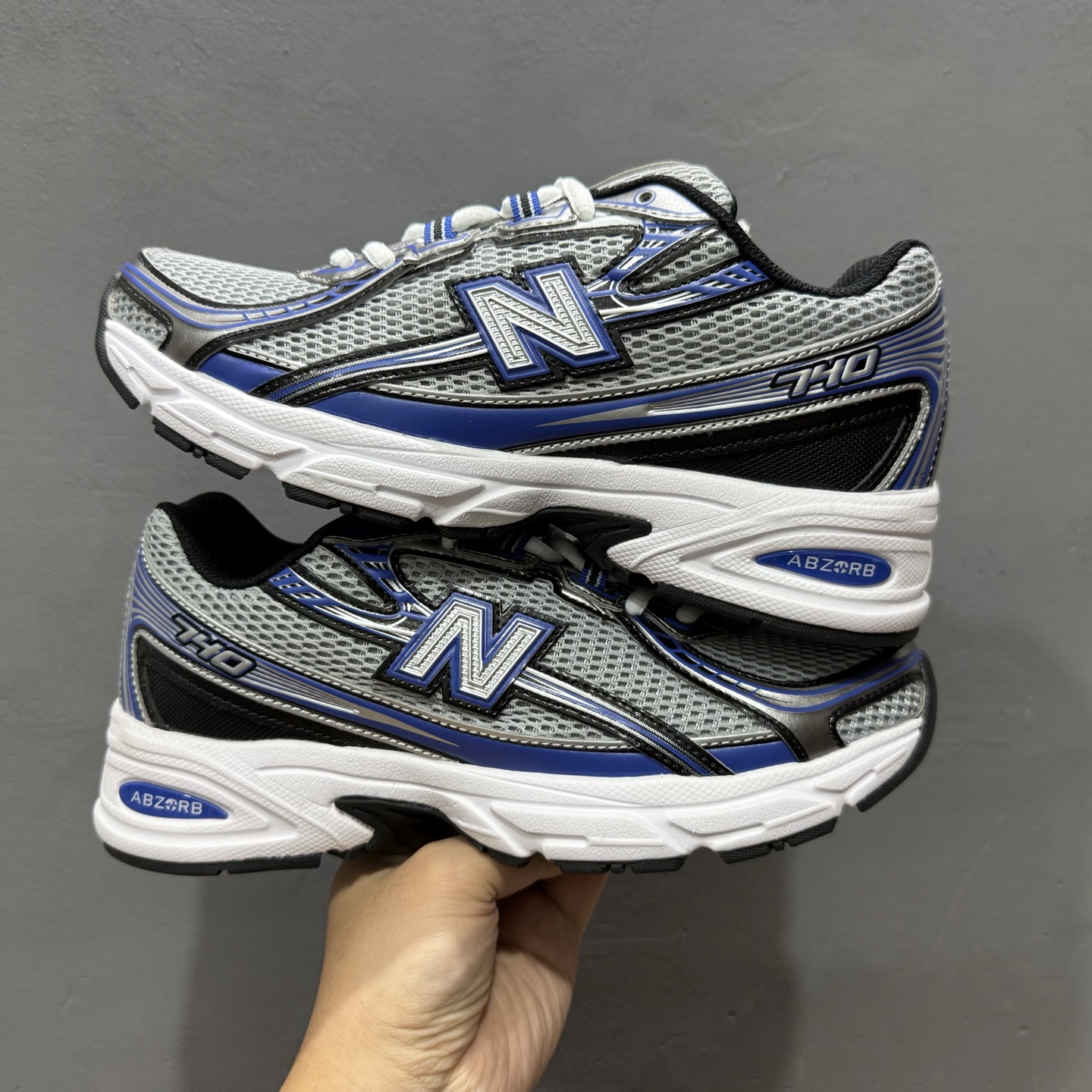 200 K版 New Balance 740 复古跑鞋 U740SB2