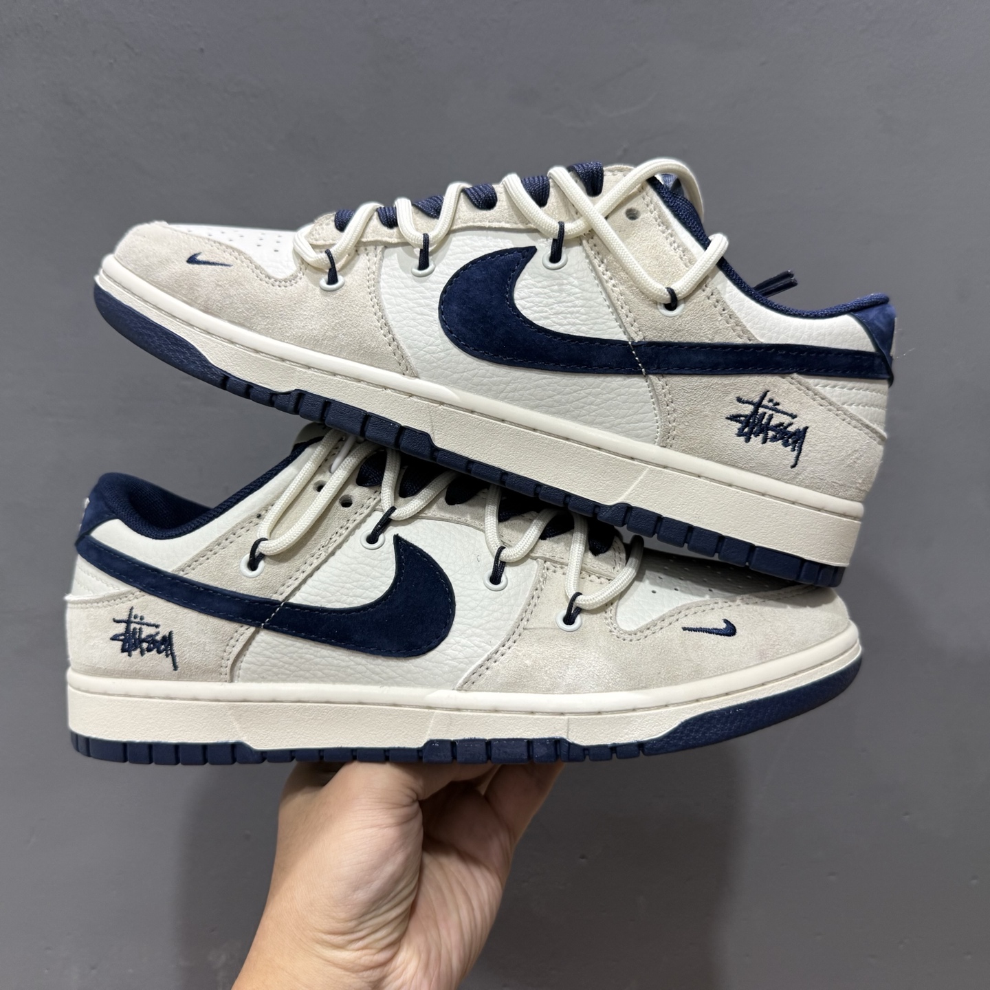 300 Nike SB Dunk Low 斯图西联名 绑带蓝勾 周年高端定制 低帮休闲板鞋 DM6868-088