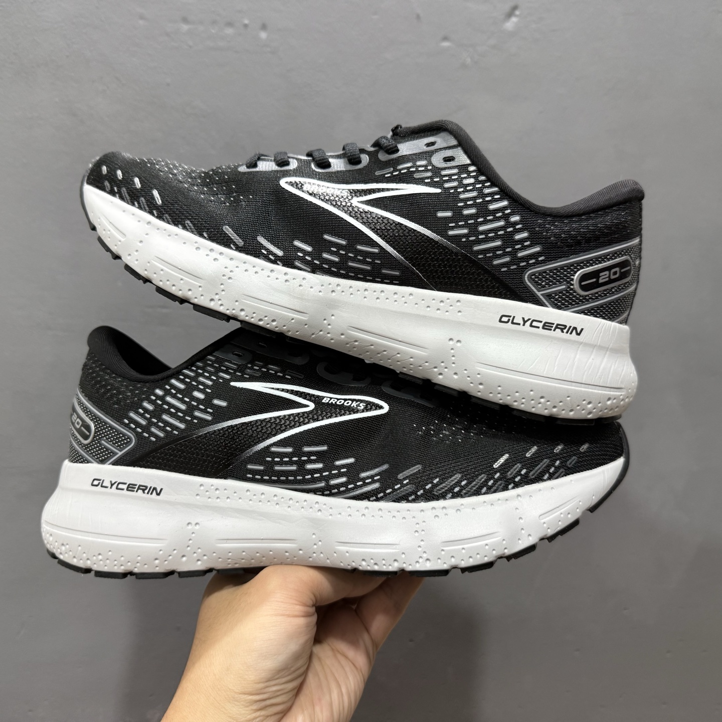 Brooks Glycerin 20 布鲁克斯甘油 缓震马拉松氮气慢跑鞋 110382 1D