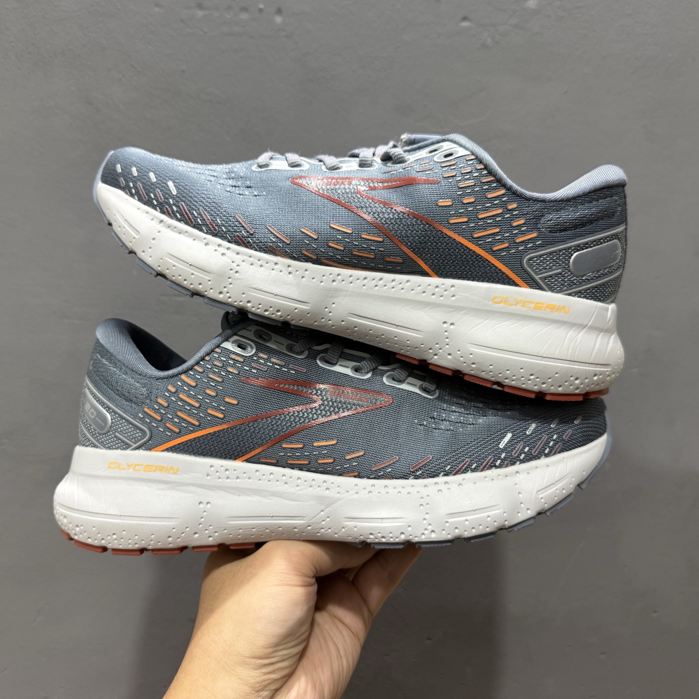 Brooks Glycerin 20 布鲁克斯甘油 缓震马拉松氮气慢跑鞋 110382 1D