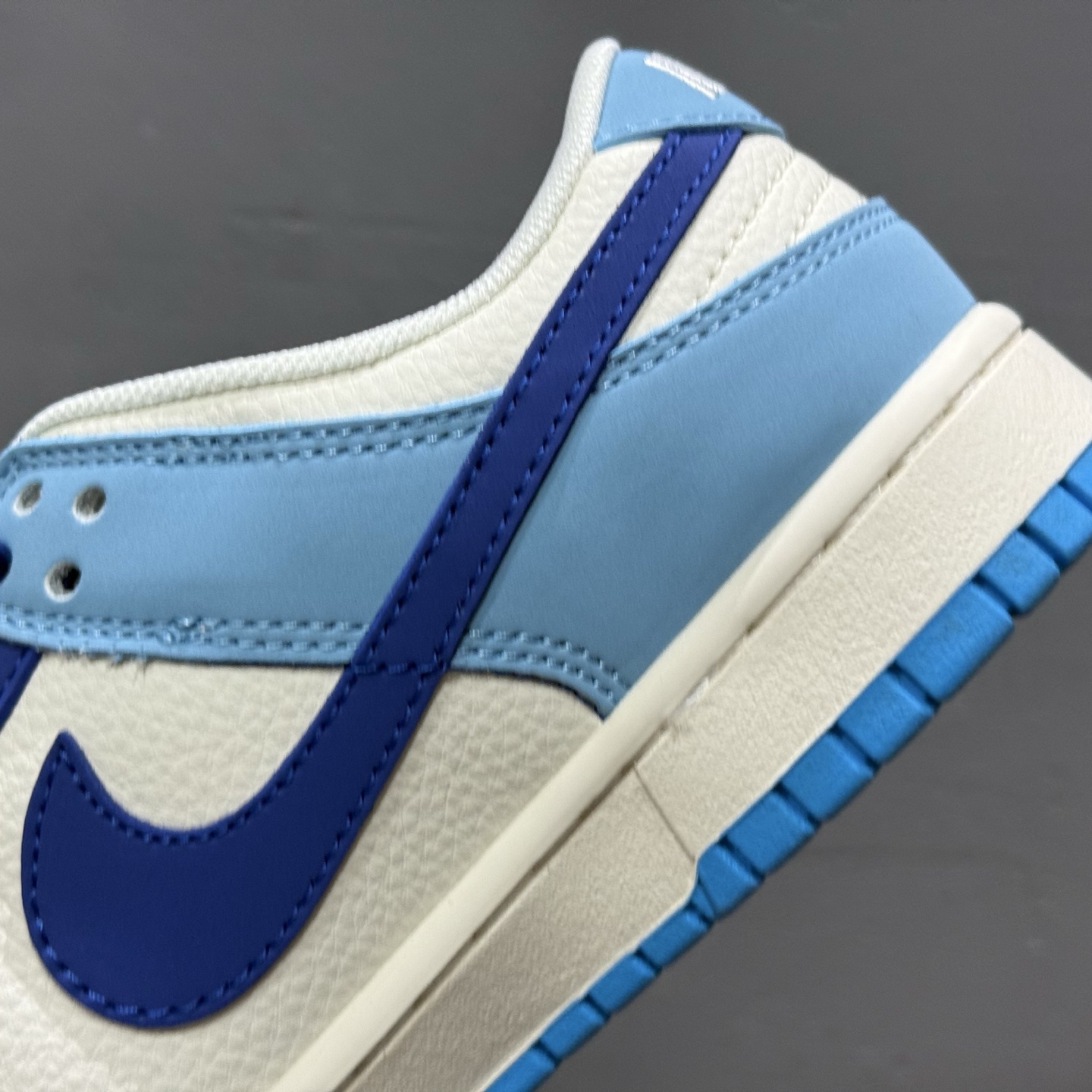 Balenciaga x Nike Dunk Low 深浅蓝拼接 ZH2598-275