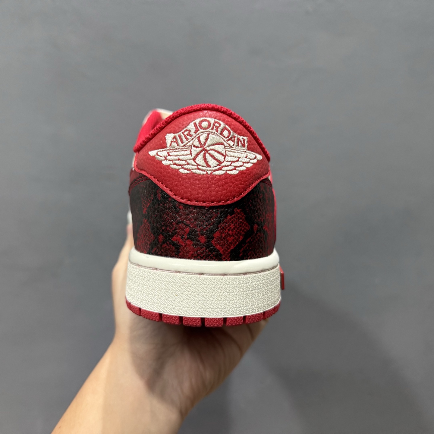Travis Scott x Fragment Design x Air Jordan 1 Low OG SP AJ1 乔1 Supreme联名 中国红 低帮文化休闲板鞋 DM7866-076