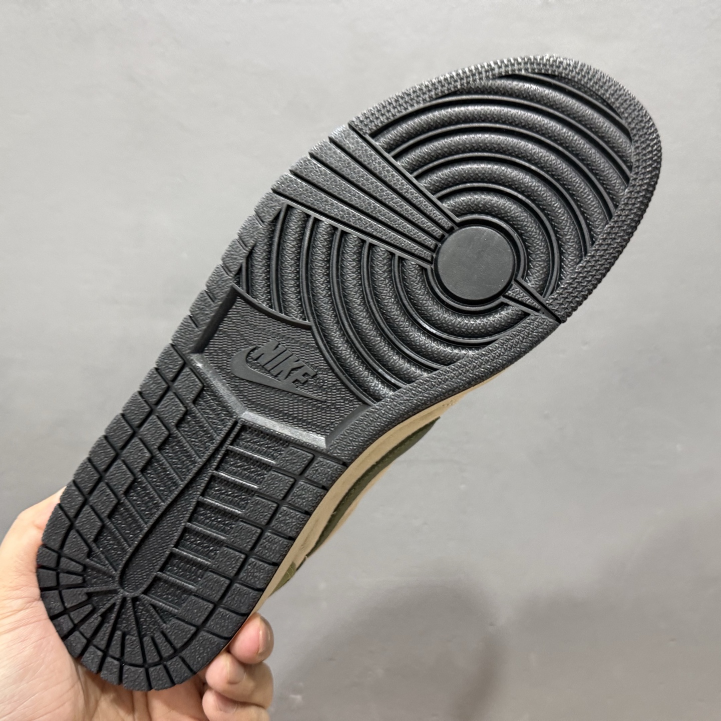 Travis Scott x Nike Air Jordan 1 Low x Supreme 蛇年限定 Air Jordan 1 Low 反转米绿小钩倒钩 DM7866-075