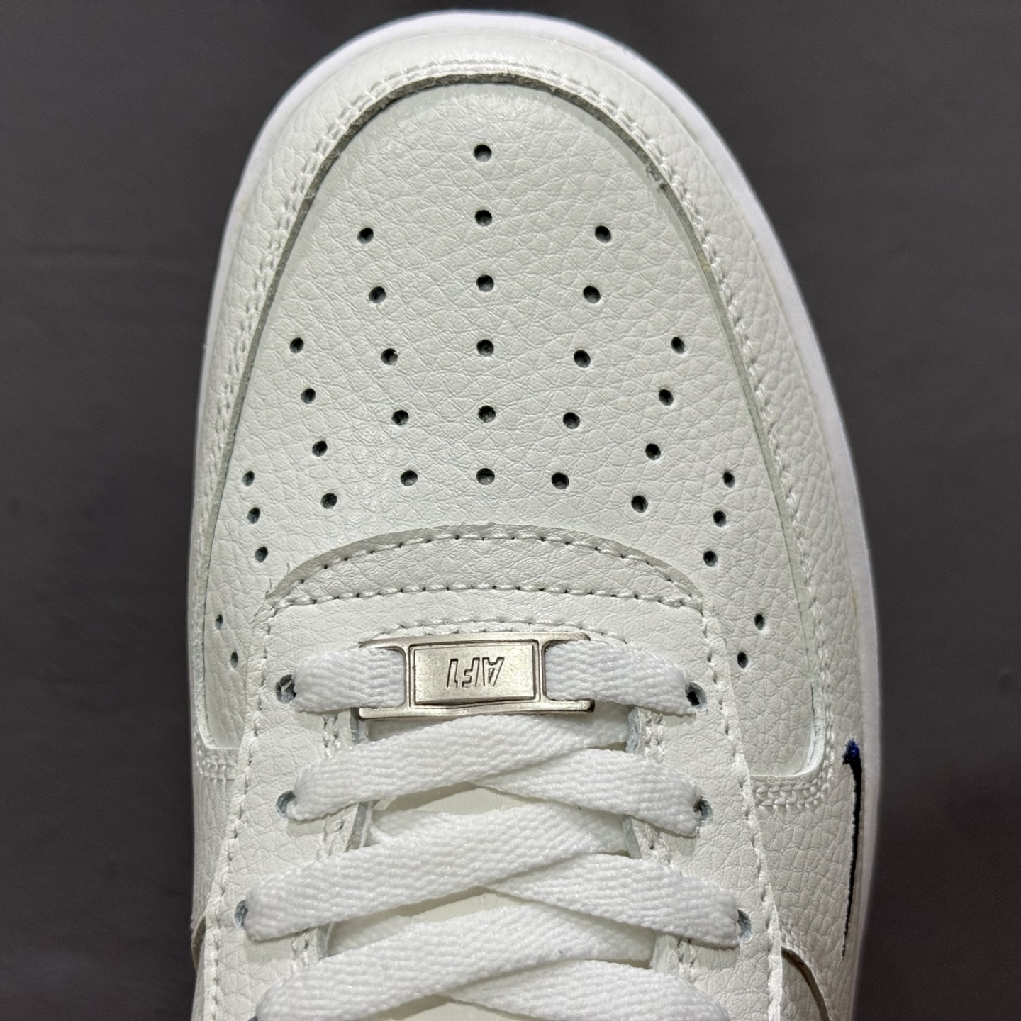 Nike Air Force 1 ‘07 Low 北面联名— 白蓝三钩 高端定制 低帮休闲板鞋 AM1588-008
