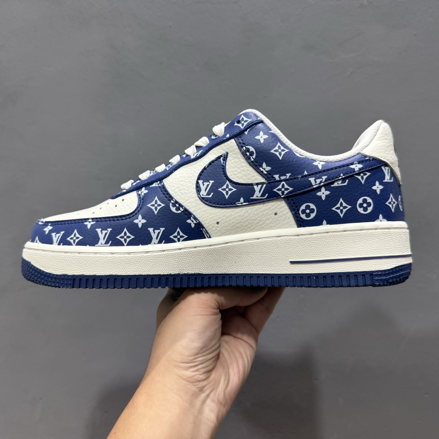 独家实拍Nike Air Force 1‘07 Low LV联名 白蓝小白勾 空军一号低帮休闲板鞋 LW9279-008