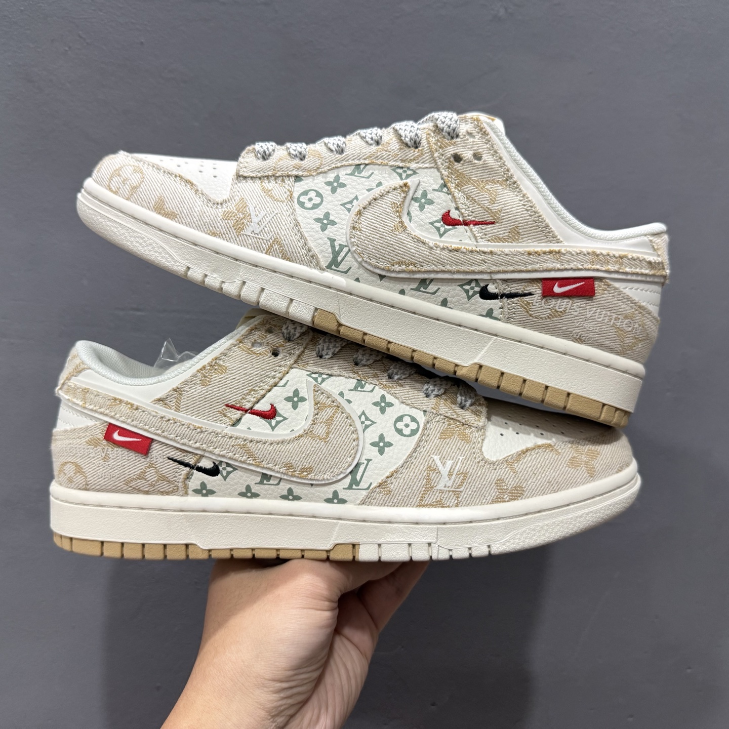 独家实拍Nike SB Dunk Low LV联名 织布印花卡其勾 周年高端定制 低帮休闲板鞋 YX5066-352