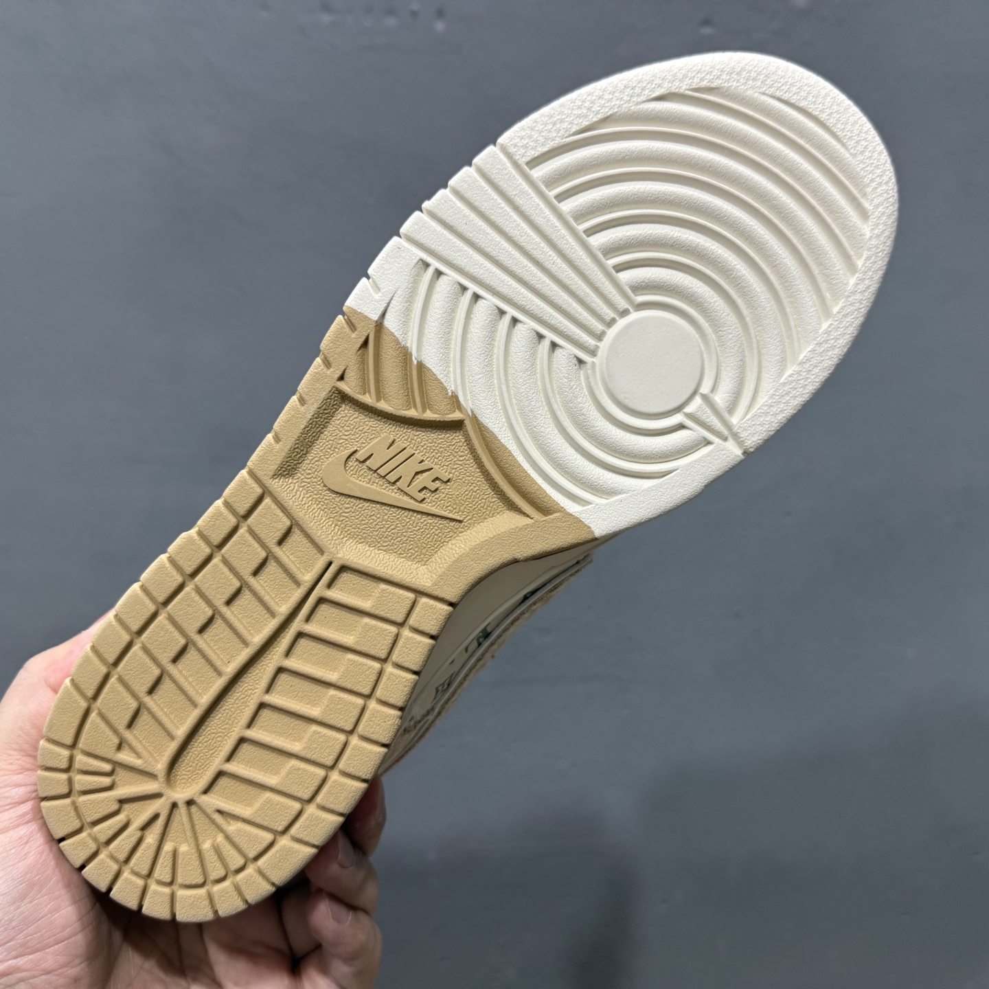 独家实拍Nike SB Dunk Low LV联名 织布印花卡其勾 周年高端定制 低帮休闲板鞋 YX5066-352