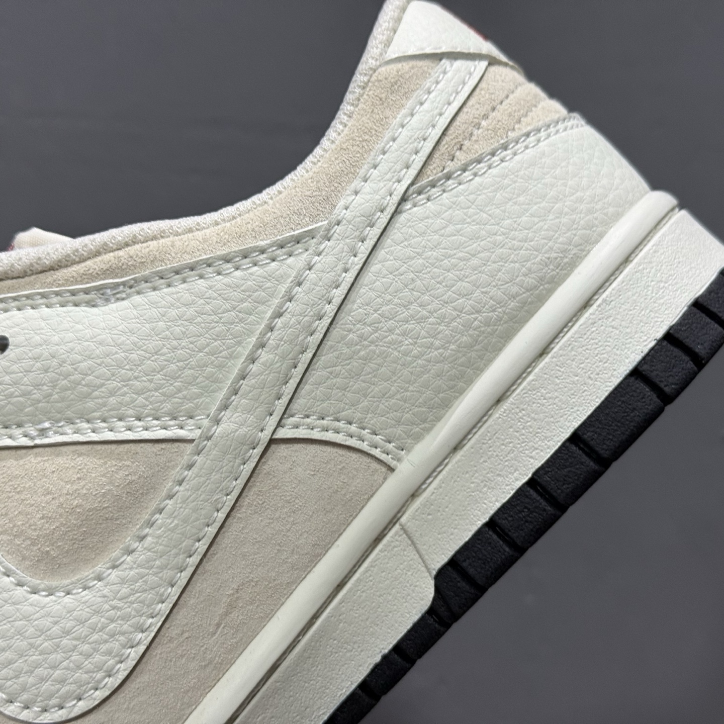 Nk SB Dunk Low 川久保玲联名 爱心米白 周年高端定制 低帮休闲板鞋 DJ2024-052