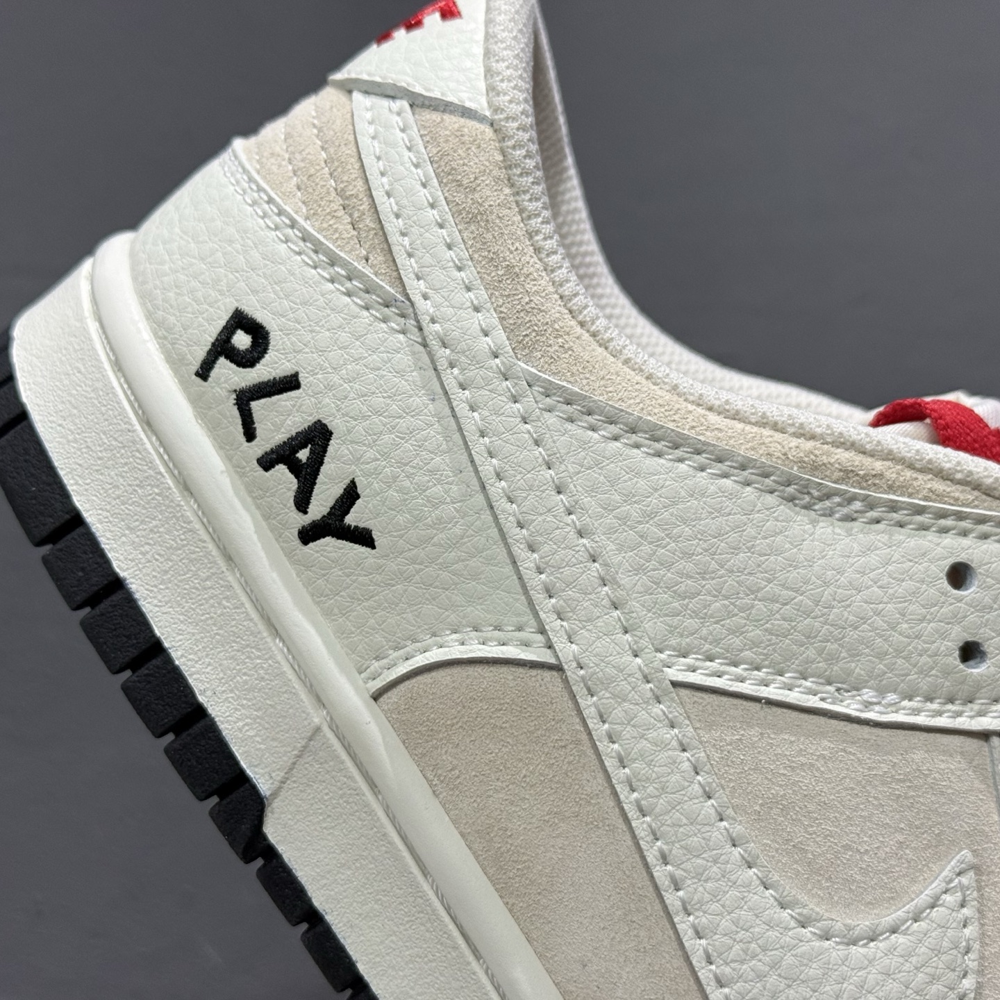 Nk SB Dunk Low 川久保玲联名 爱心米白 周年高端定制 低帮休闲板鞋 DJ2024-052