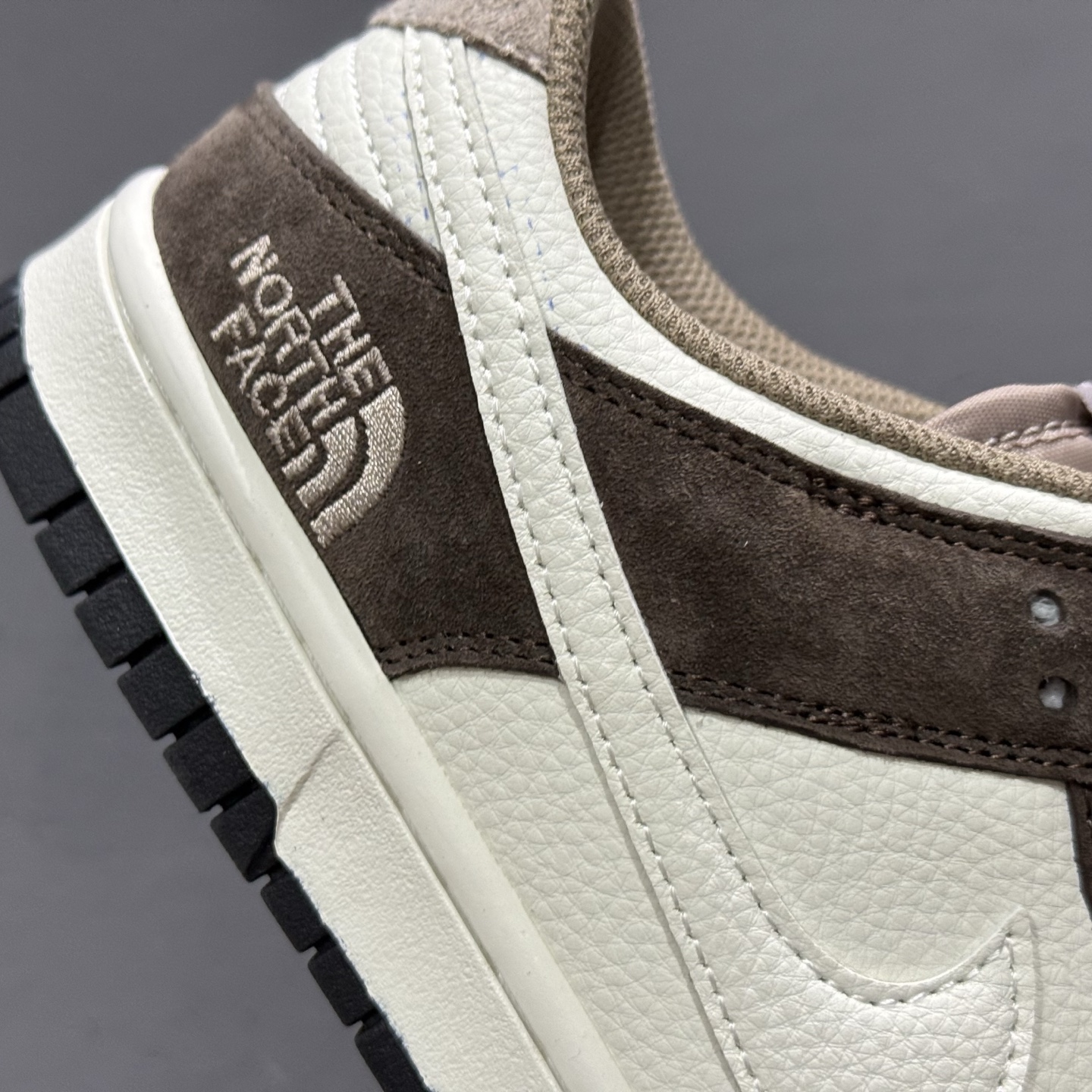 Nk SB Dunk Low 北面联名 黑褐 周年高端定制 低帮休闲板鞋 DJ2024-058