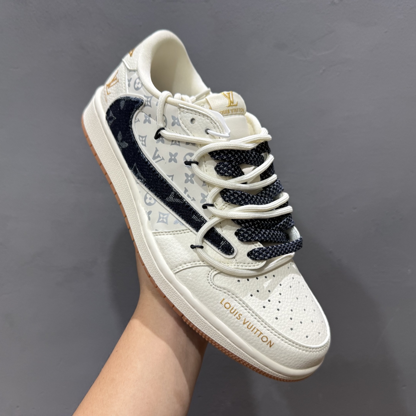 Travis Scott x Fragment Design x Air Jordan 1 Low OG SP AJ1 LV联名 生胶底抽绳 低帮文化休闲板鞋 DM6868-110