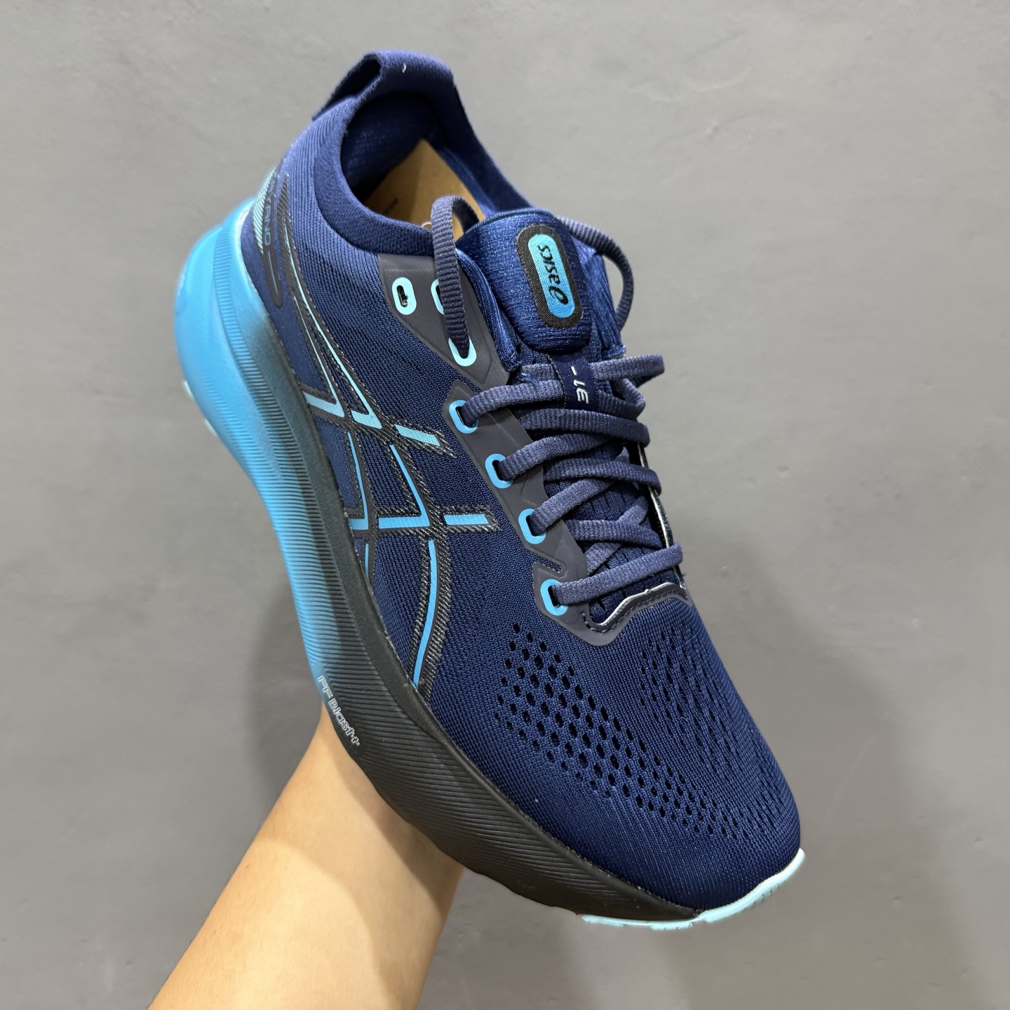 Asics Gel-Kayano 31 亚瑟士系列复古舒适织物休闲跑步鞋 1011B929-750