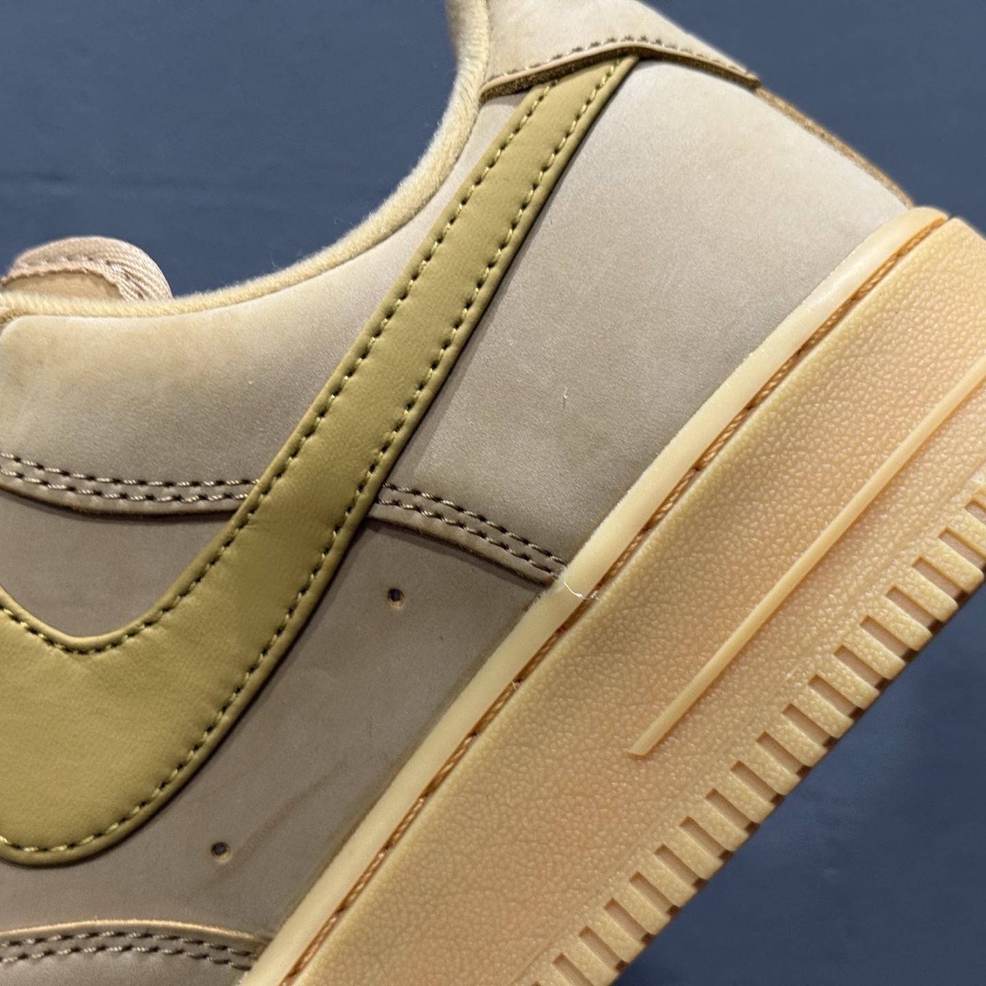 LV x Nike Air Force 1'07 Low 驴牌印花小麦色 空军一号低帮休闲板鞋 CJ9179-200