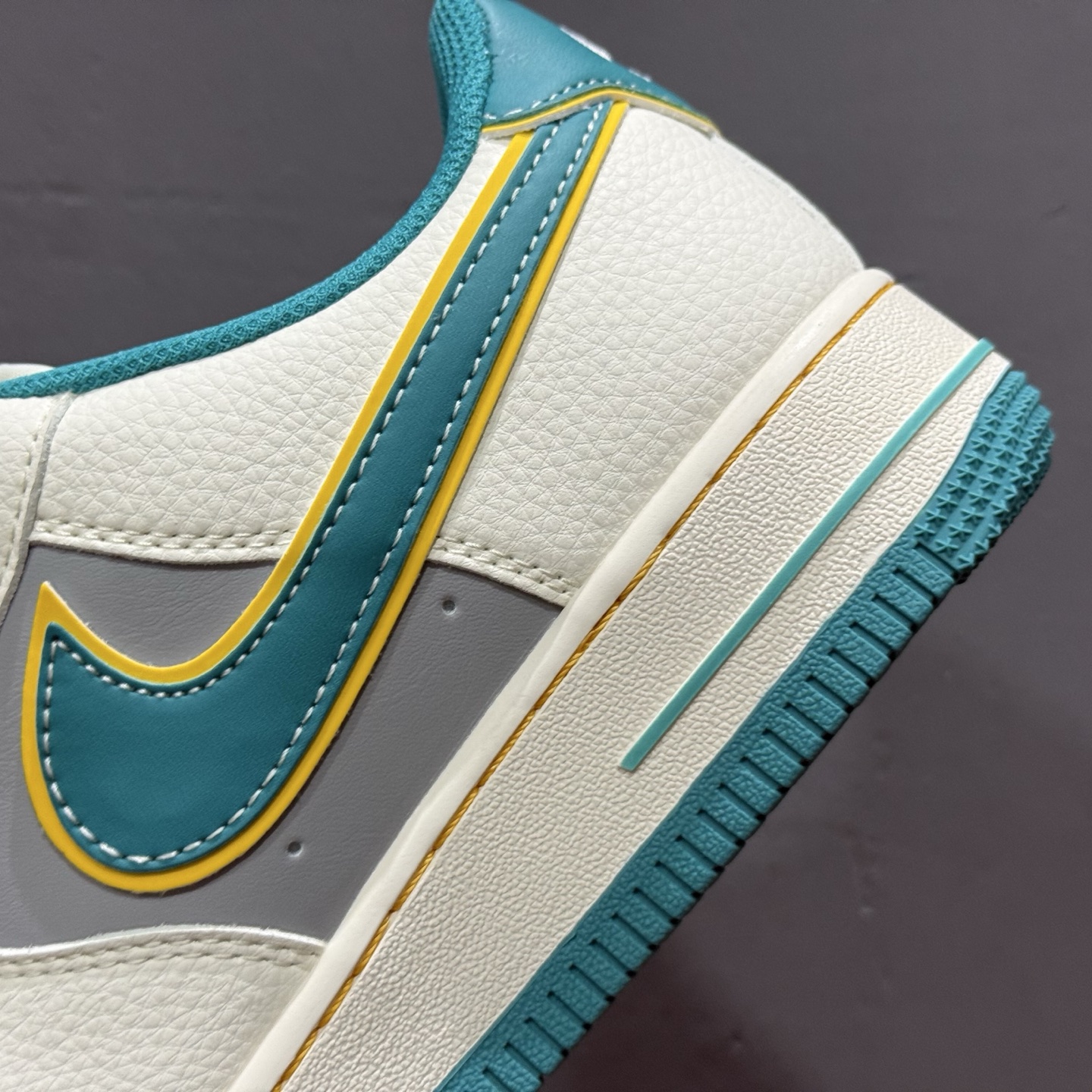 Nike Air Force 1 ‘07 Low 小米联名 海湾蓝 空军一号低帮休闲板鞋 SS1168-208