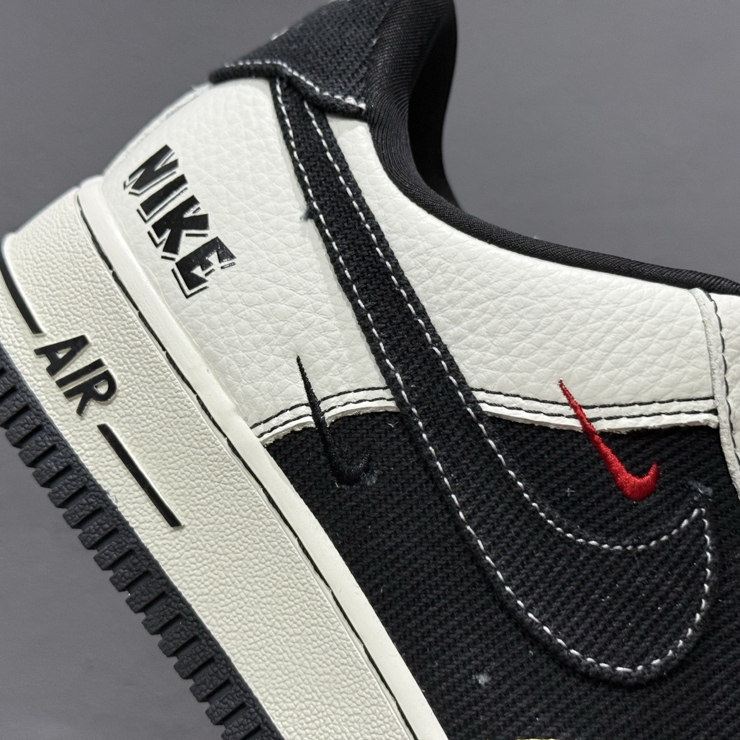 SC版 Nike Air Force 1'07 Low 黑白三小勾 空军一号低帮休闲板鞋 SC9207-537