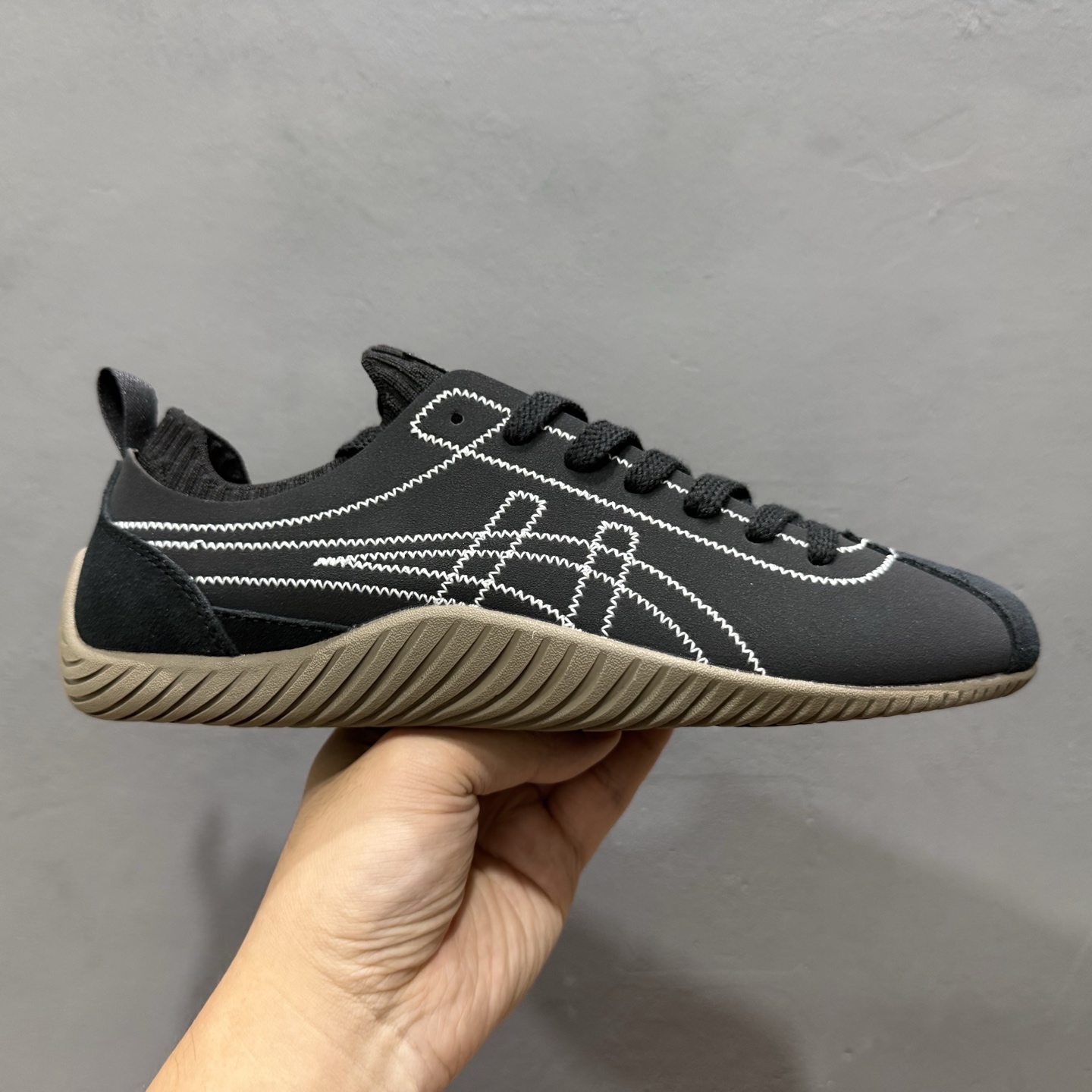 Onitsuka Tiger鬼冢虎 Sclaw 黑生胶 低帮生活休闲袜子鞋 1183B969-001