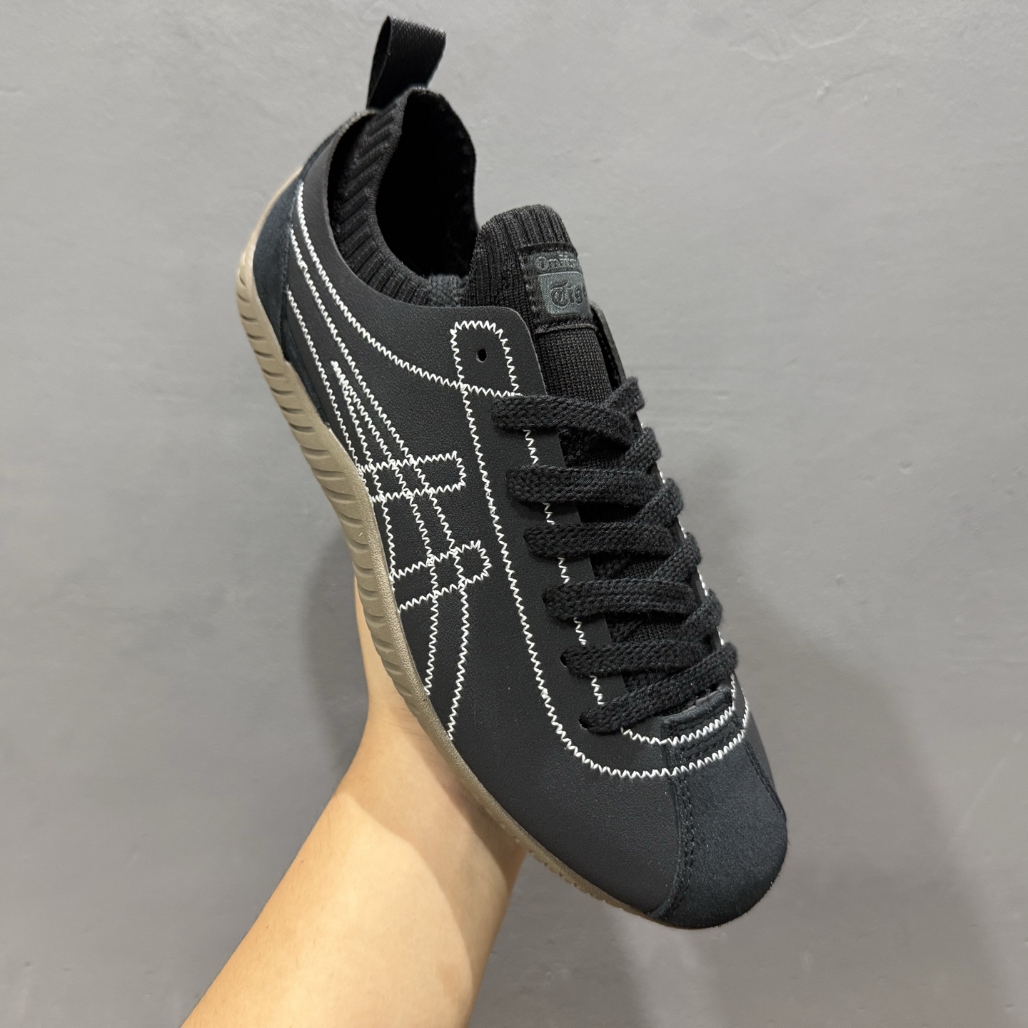 Onitsuka Tiger鬼冢虎 Sclaw 黑生胶 低帮生活休闲袜子鞋 1183B969-001