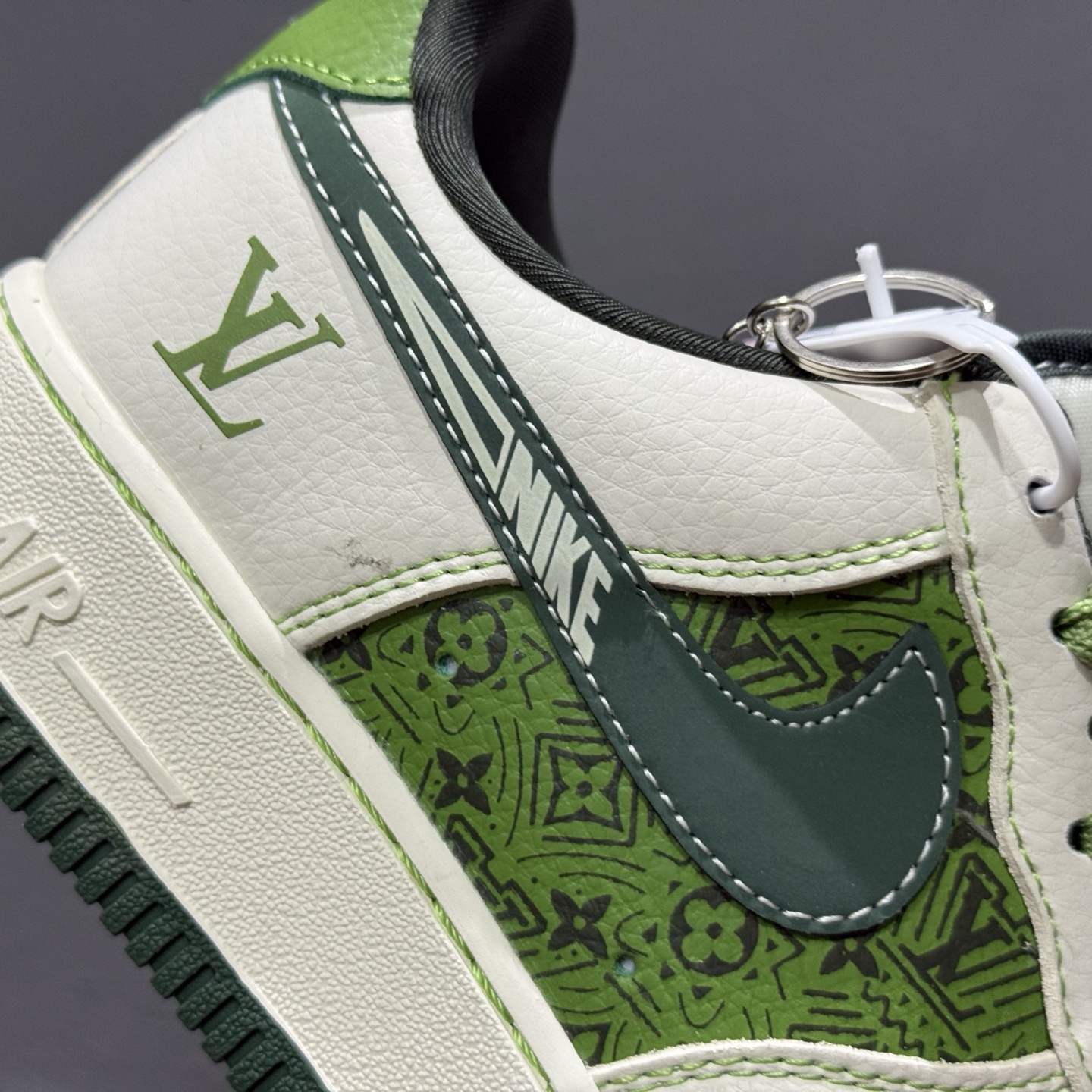 Nike Air Force 1 ‘07 Low LV联名 松石绿 空军一号低帮休闲板鞋 KK1988-086