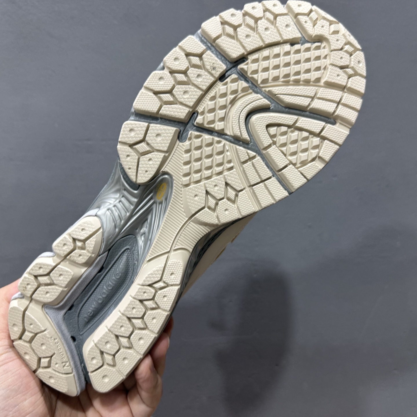 大厂出品 New Balance NB 1906R Cordura 棕褐色 U1906ROC