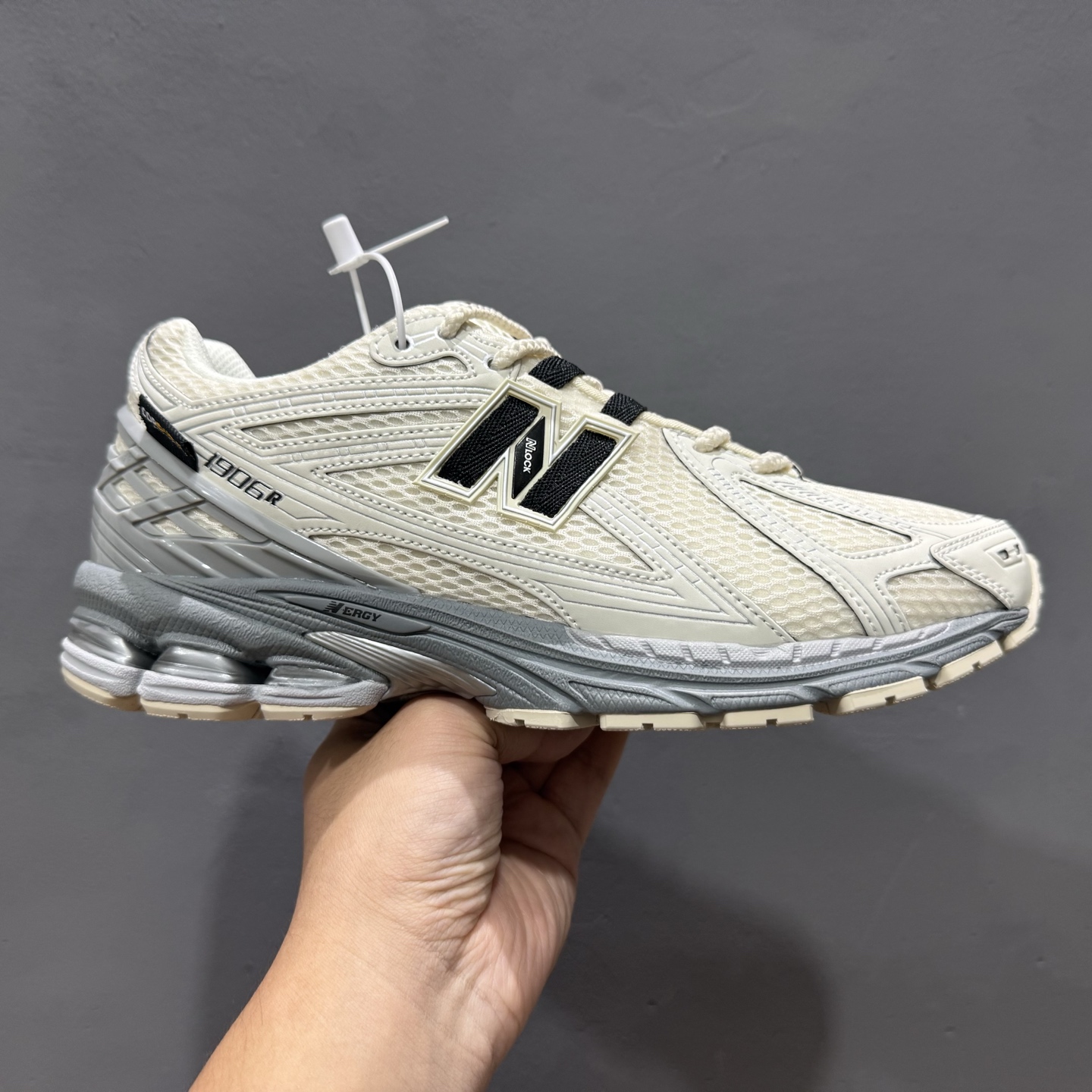 大厂出品 New Balance NB 1906R Cordura 棕褐色 U1906ROC