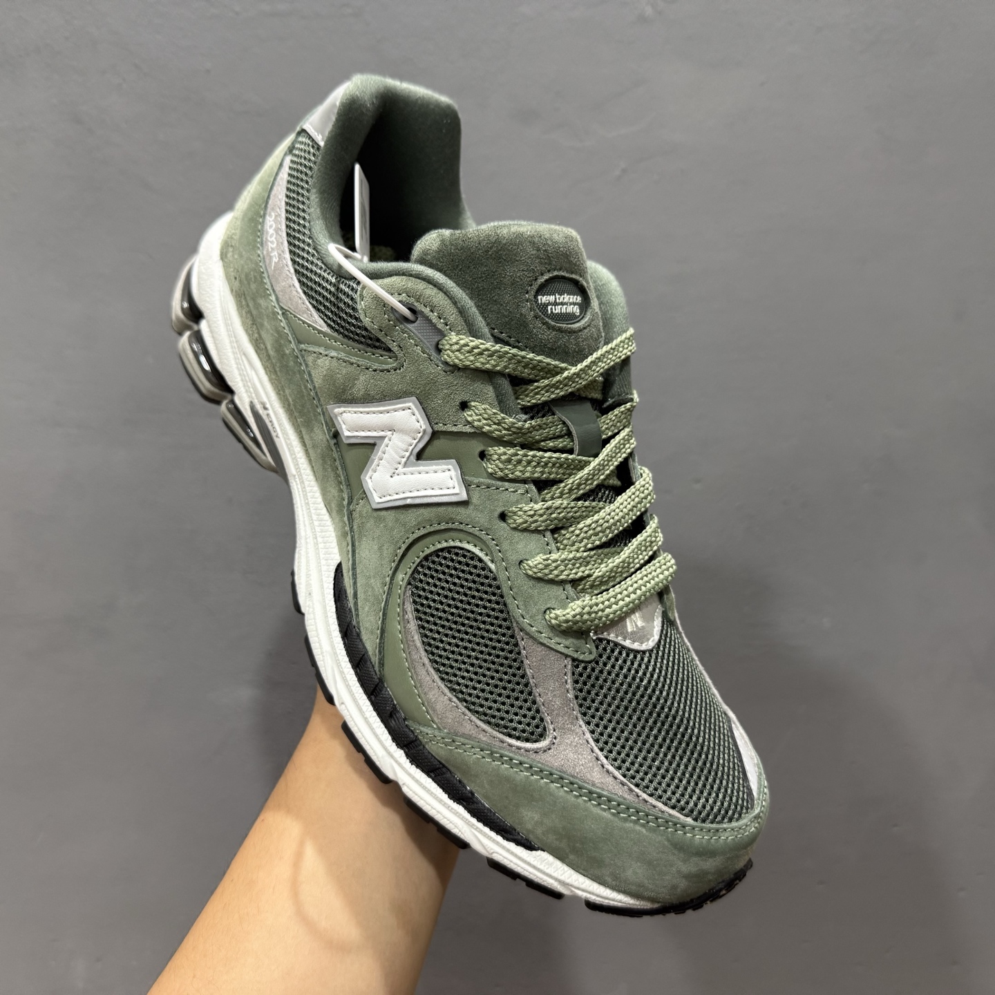大厂出品 New Balance NB 2002R 绿色 M2002RG1