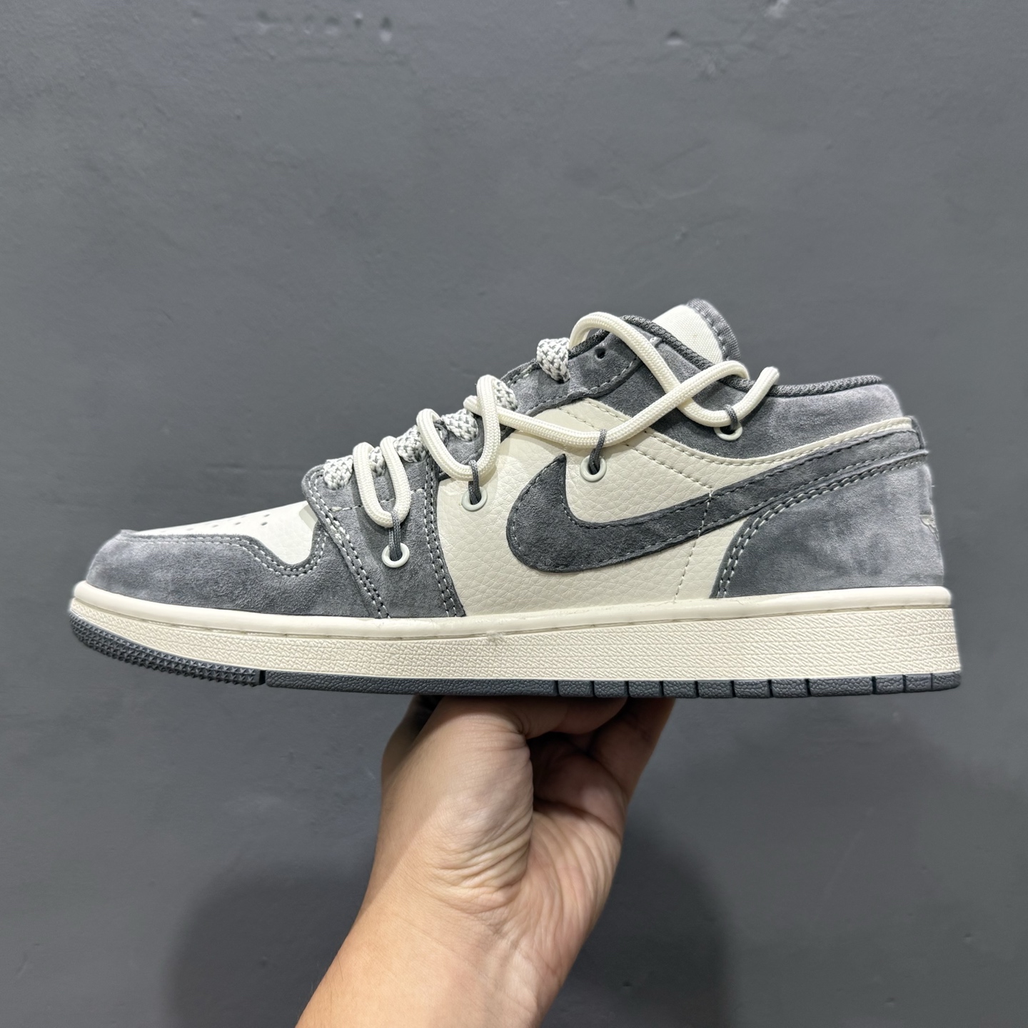 Fragment x TS x Air Jordan 1 Low x 暴力熊 解构绑带 三方联名倒钩低帮 SJ9950-018