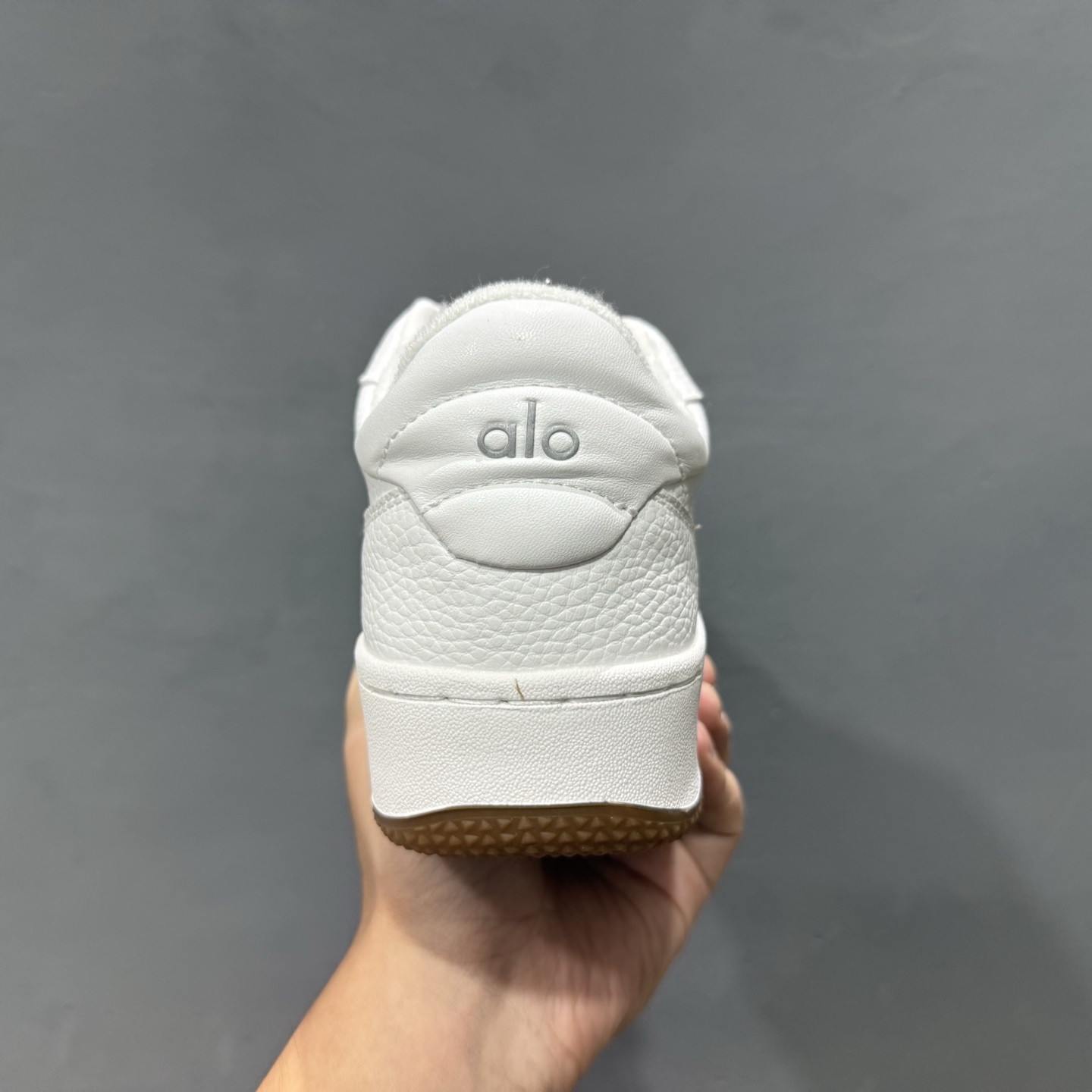 Alo Yoga Recovery Mode 人气单品 舒适简约防滑耐磨低帮休闲板鞋 白灰