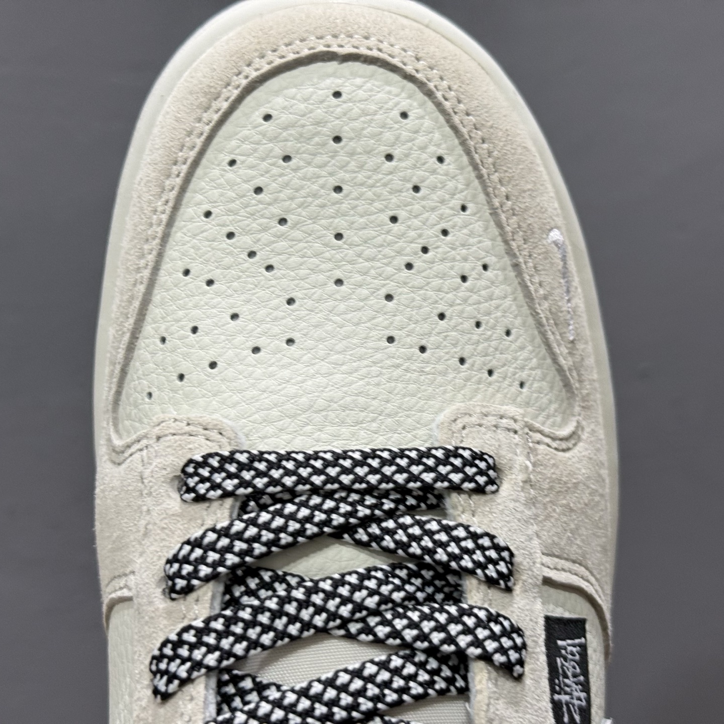 Nk SB Dunk Low 北面联名 米灰双勾双色 低帮休闲板鞋 DJ2024-067