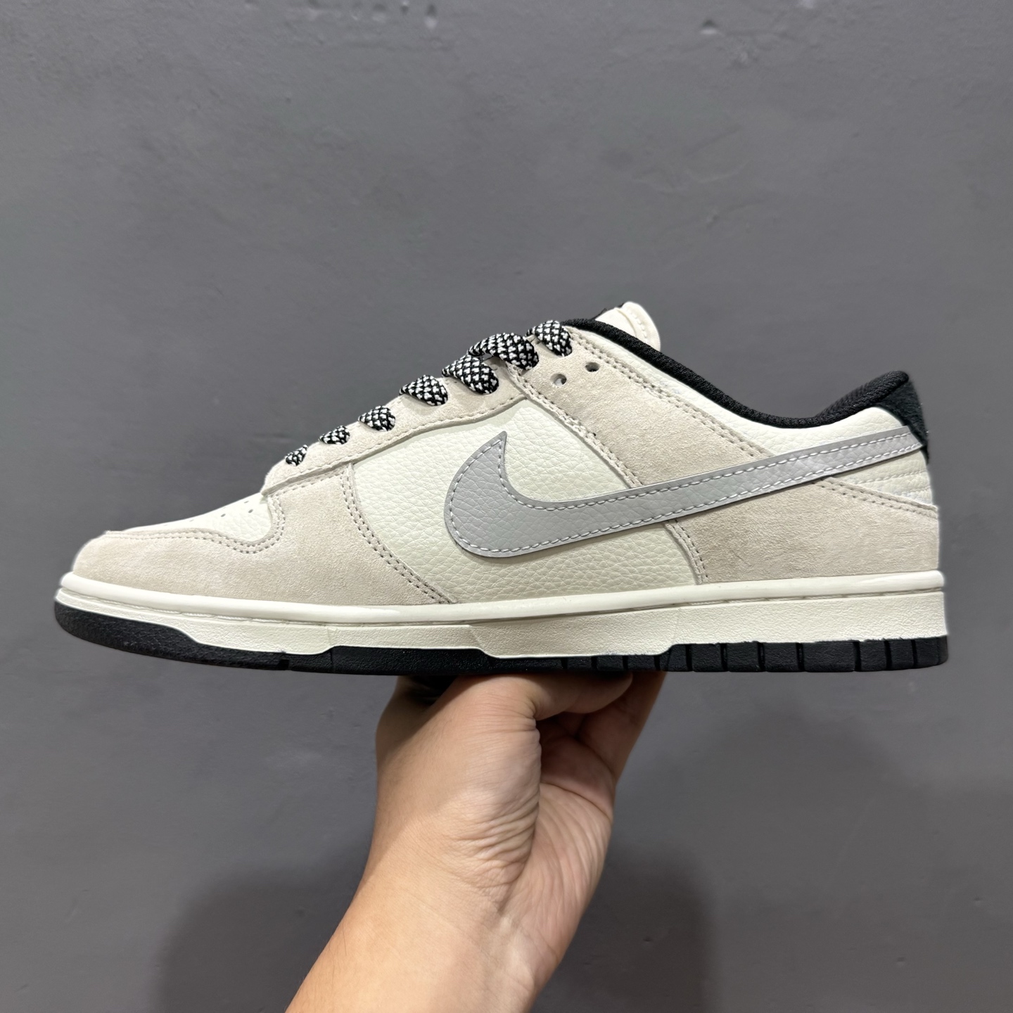 Nk SB Dunk Low 北面联名 米灰双勾双色 低帮休闲板鞋 DJ2024-067