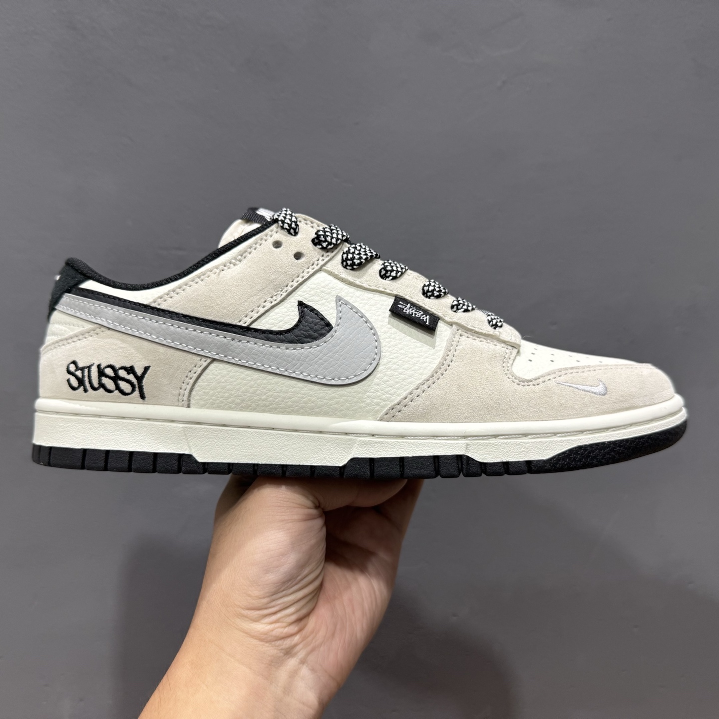Nk SB Dunk Low 北面联名 米灰双勾双色 低帮休闲板鞋 DJ2024-067