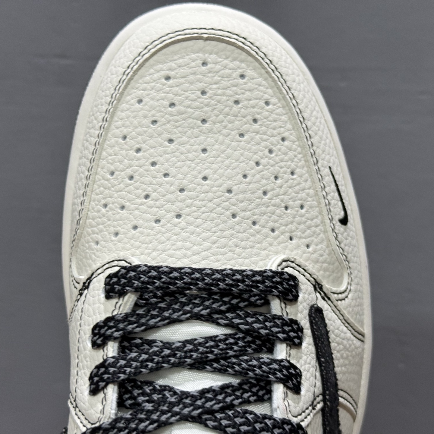 Levis x Jordan 1 Low 牛仔灰 LE2436-137