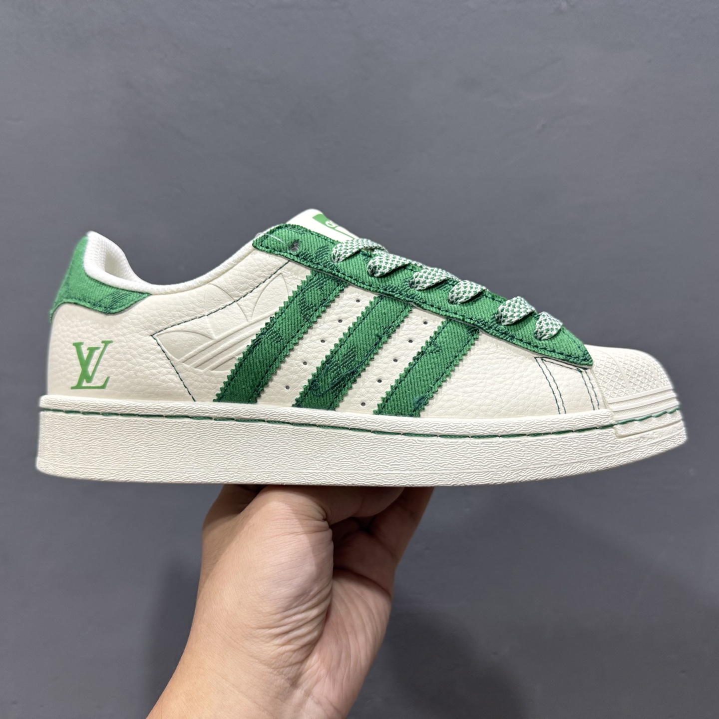 C版 Adidas Originals Superstar 联名款 经典贝壳头 XS0017